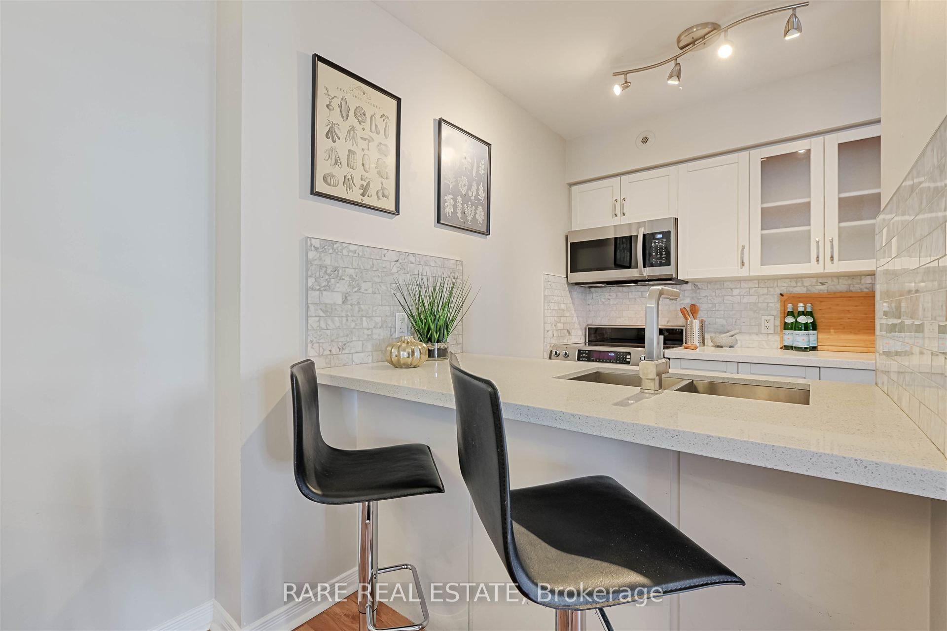 38 Western Battery Road 612 Property Photo 14