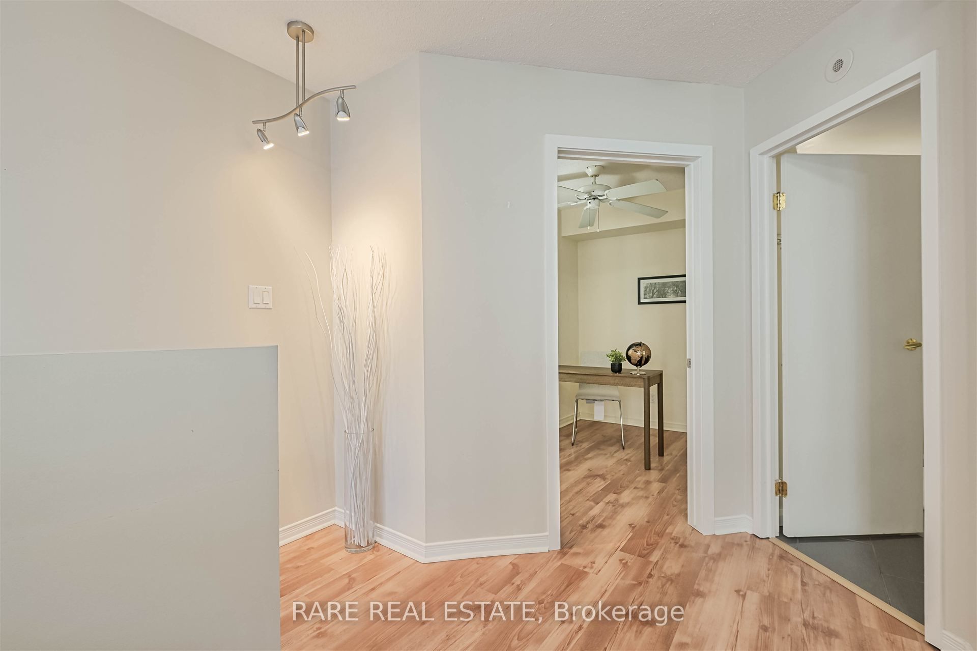 38 Western Battery Road 612 Property Photo 15
