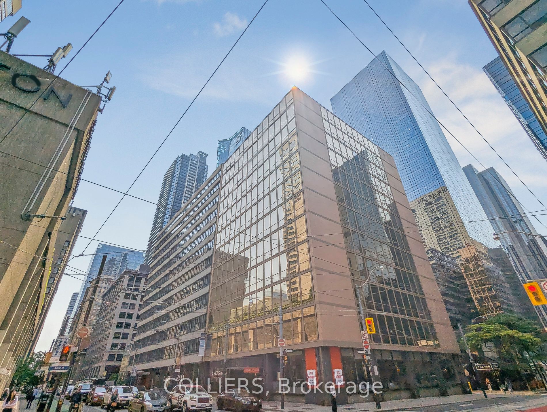 #638 - 121 Richmond Street Property Photo 2