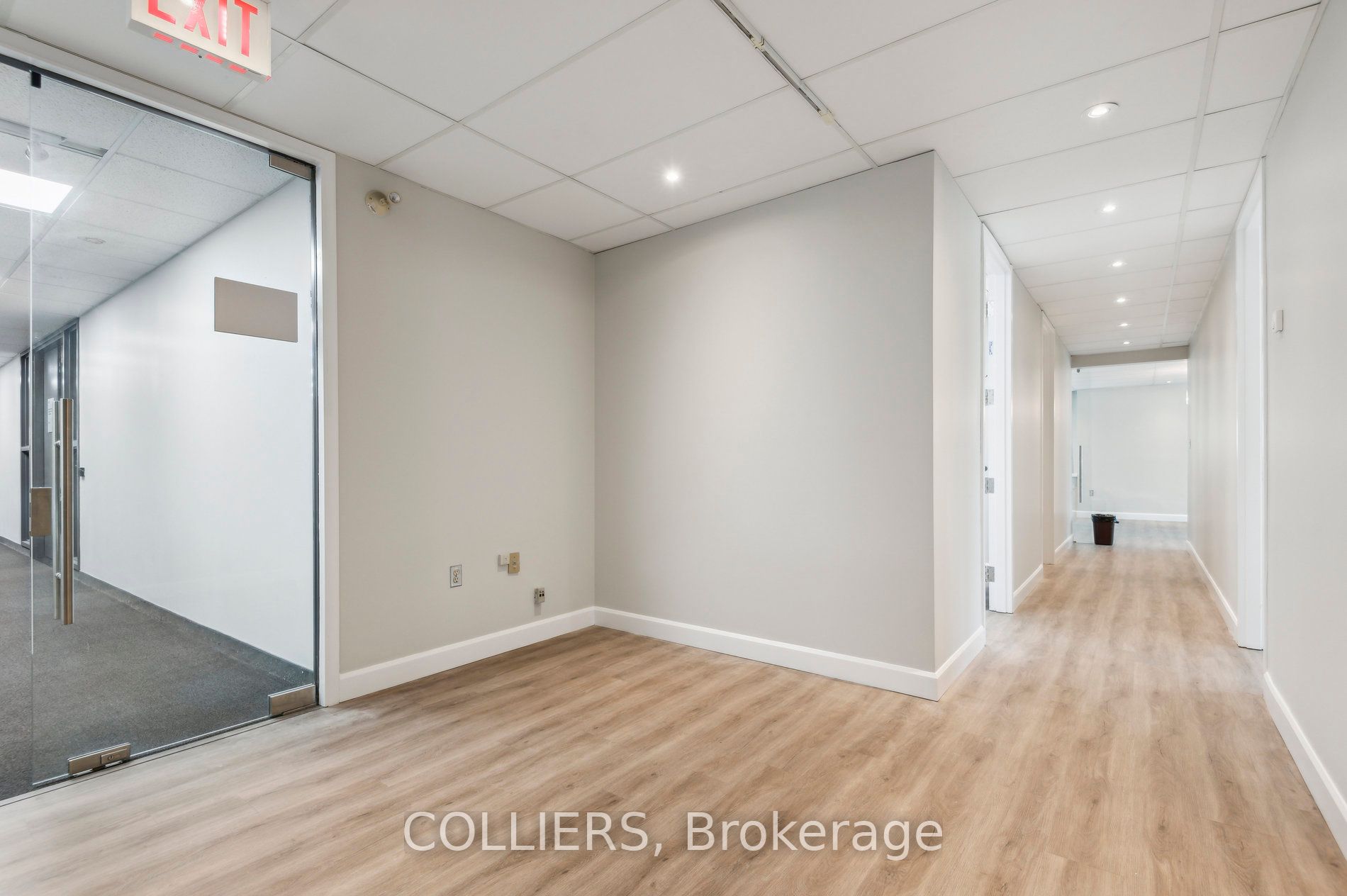 #638 - 121 Richmond Street Property Photo 7