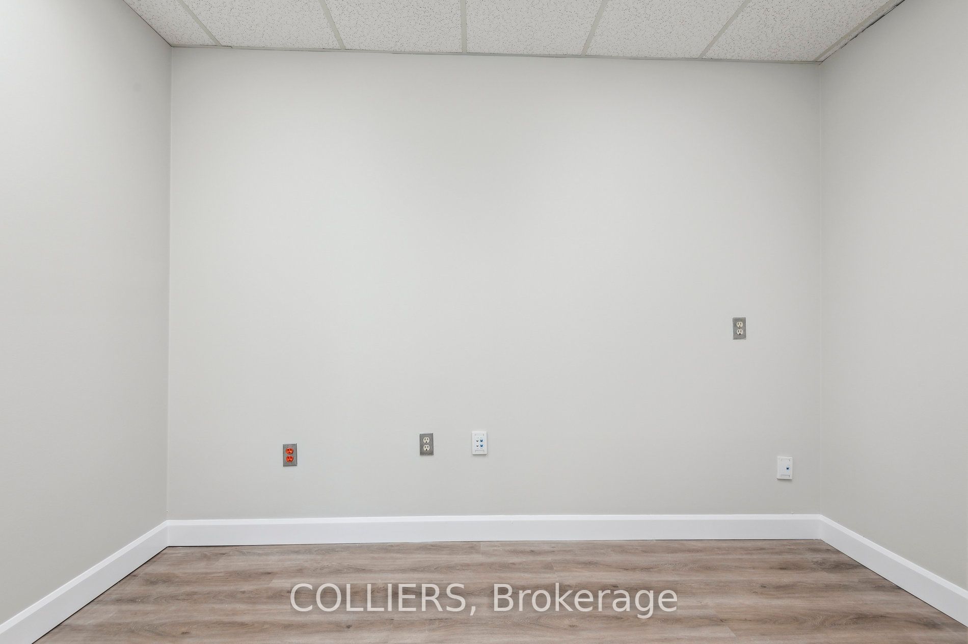 #638 - 121 Richmond Street Property Photo 10