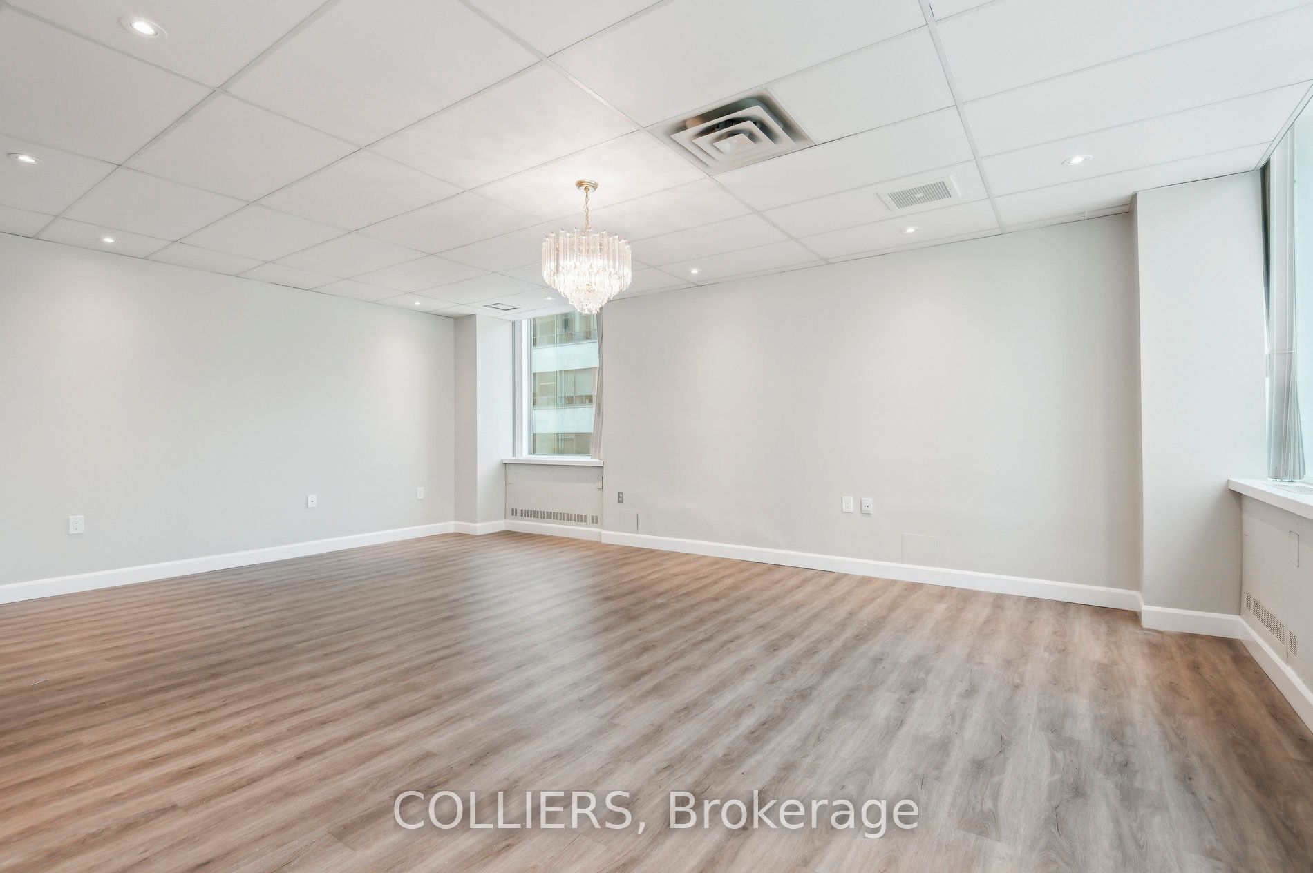 #638 - 121 Richmond Street Property Photo 19