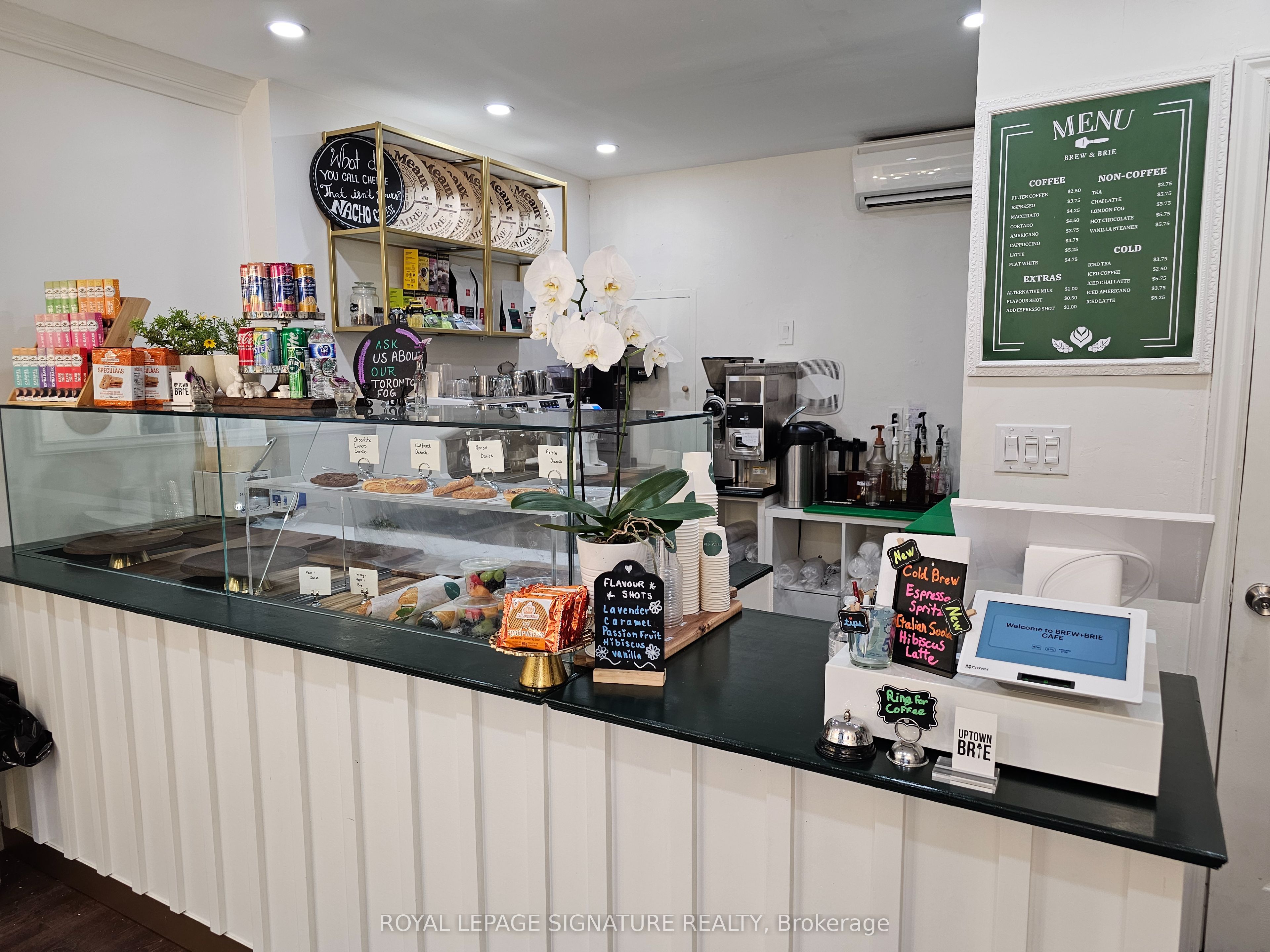 9 Castlefield Avenue Property Photo 5