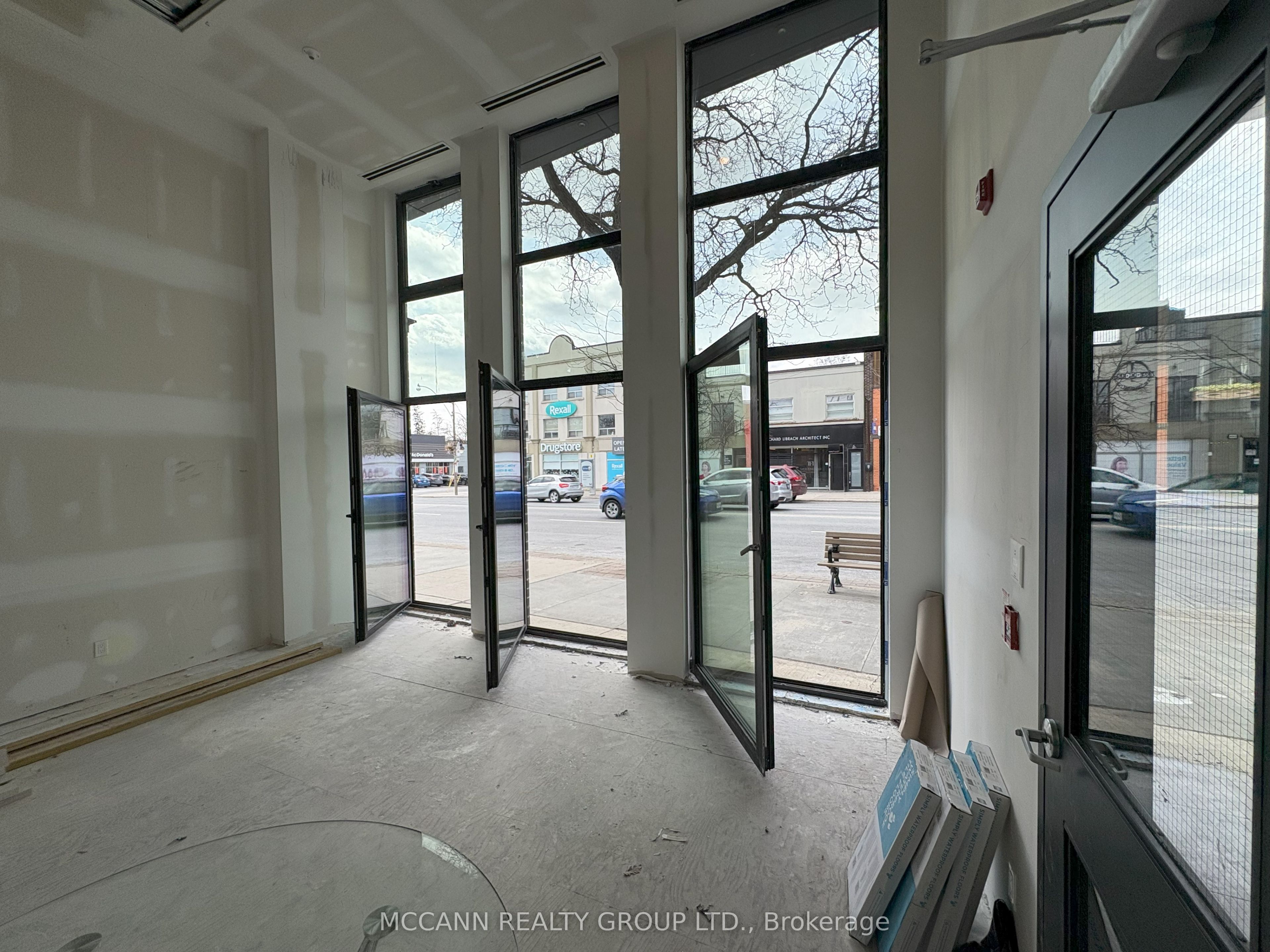 #2 - 3429 Yonge Street Property Photo 3