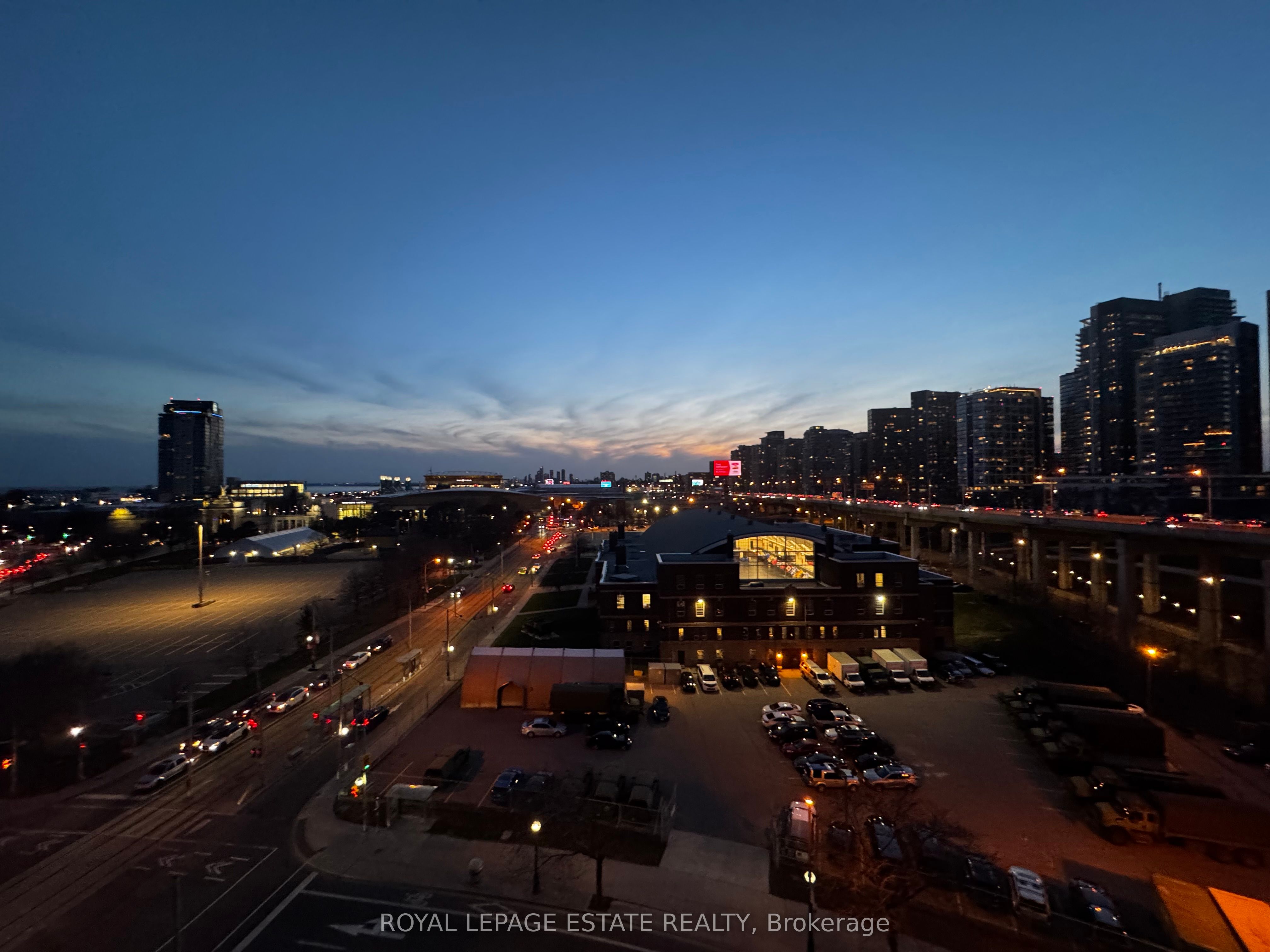 #1011 - 231 Fort York Boulevard Property Photo 1