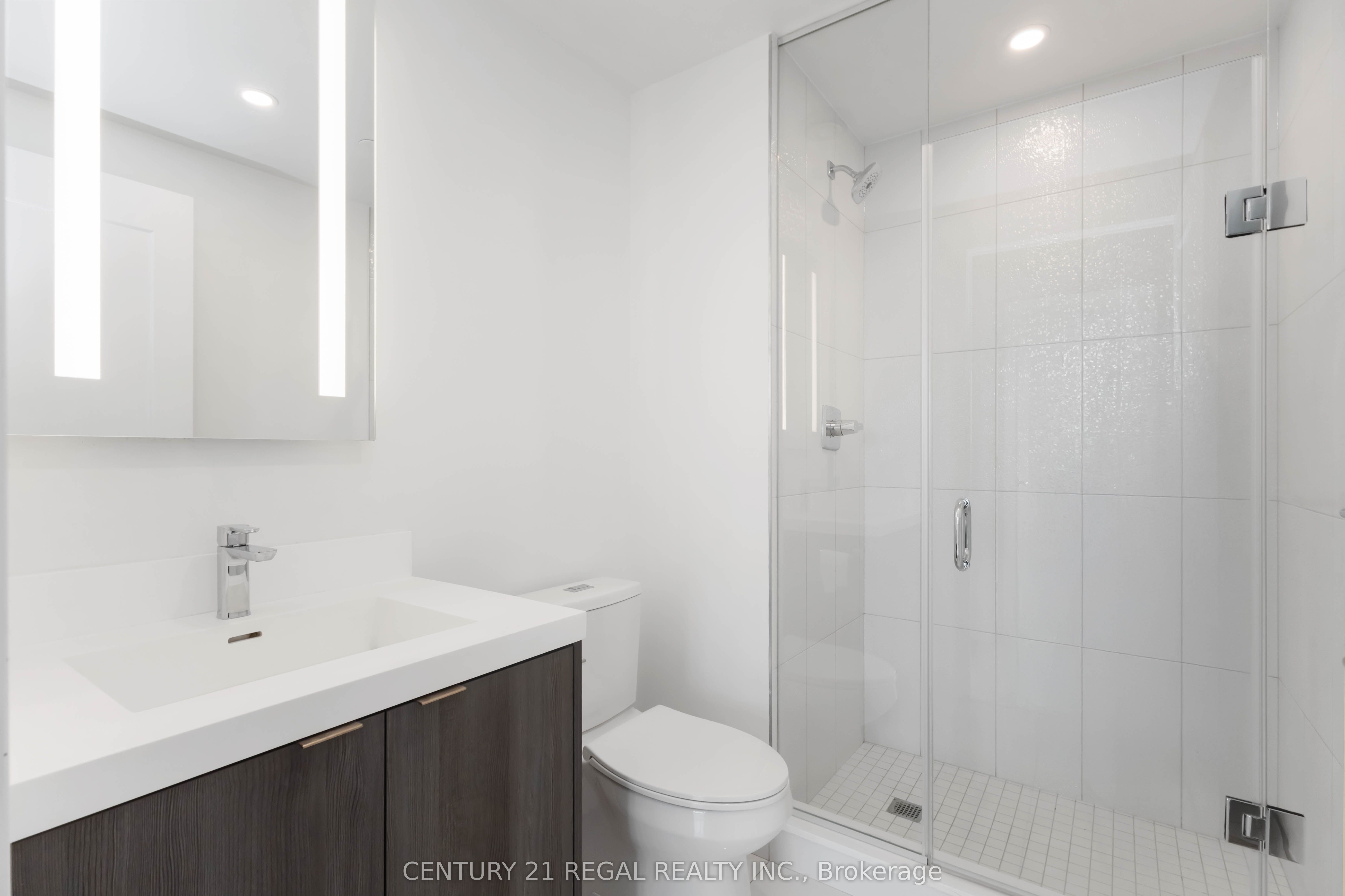 30 Inn On The Park Drive 1707 Property Photo 17