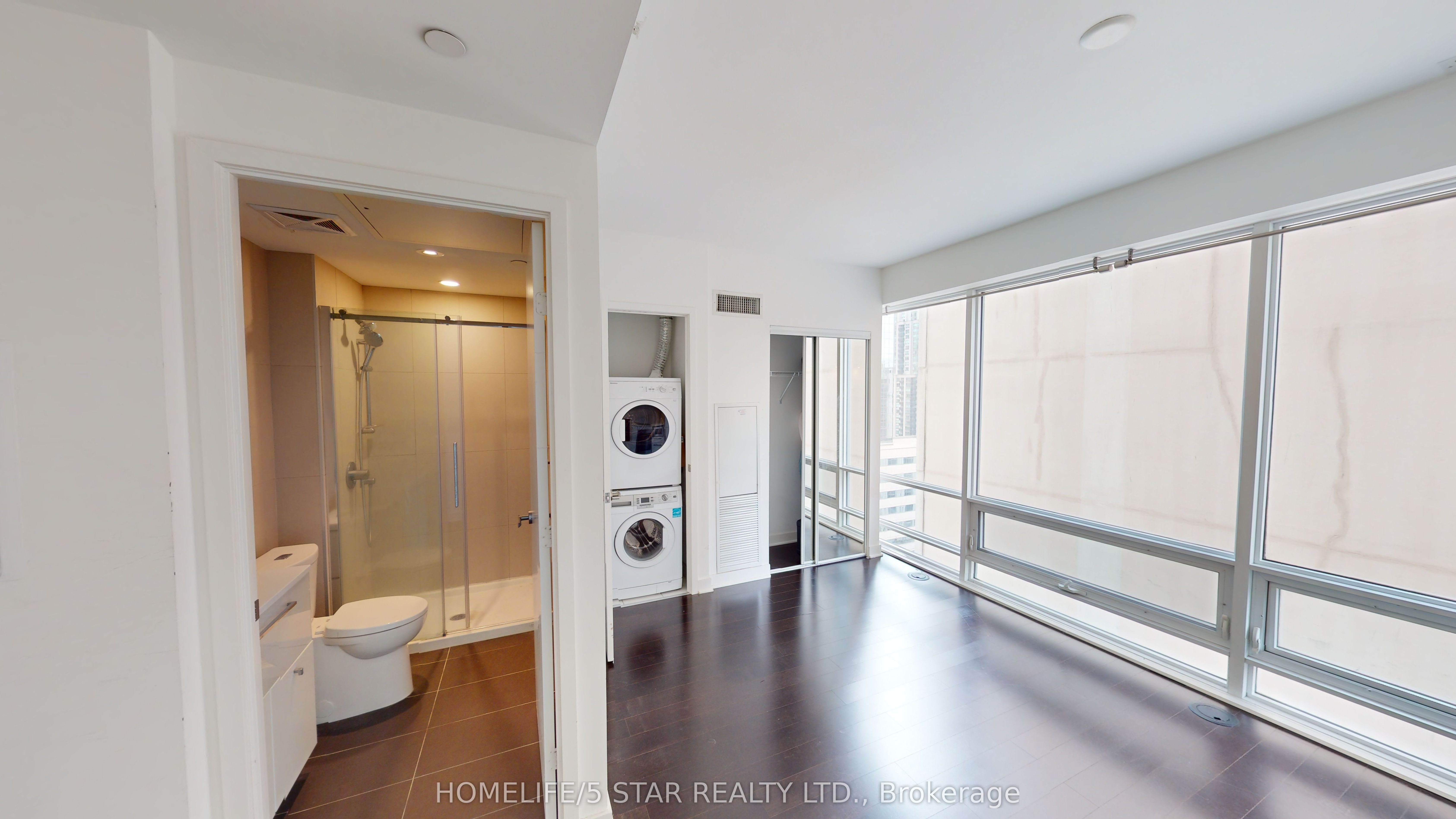 #unit 1204 - 15 Grenville Street Property Photo 6