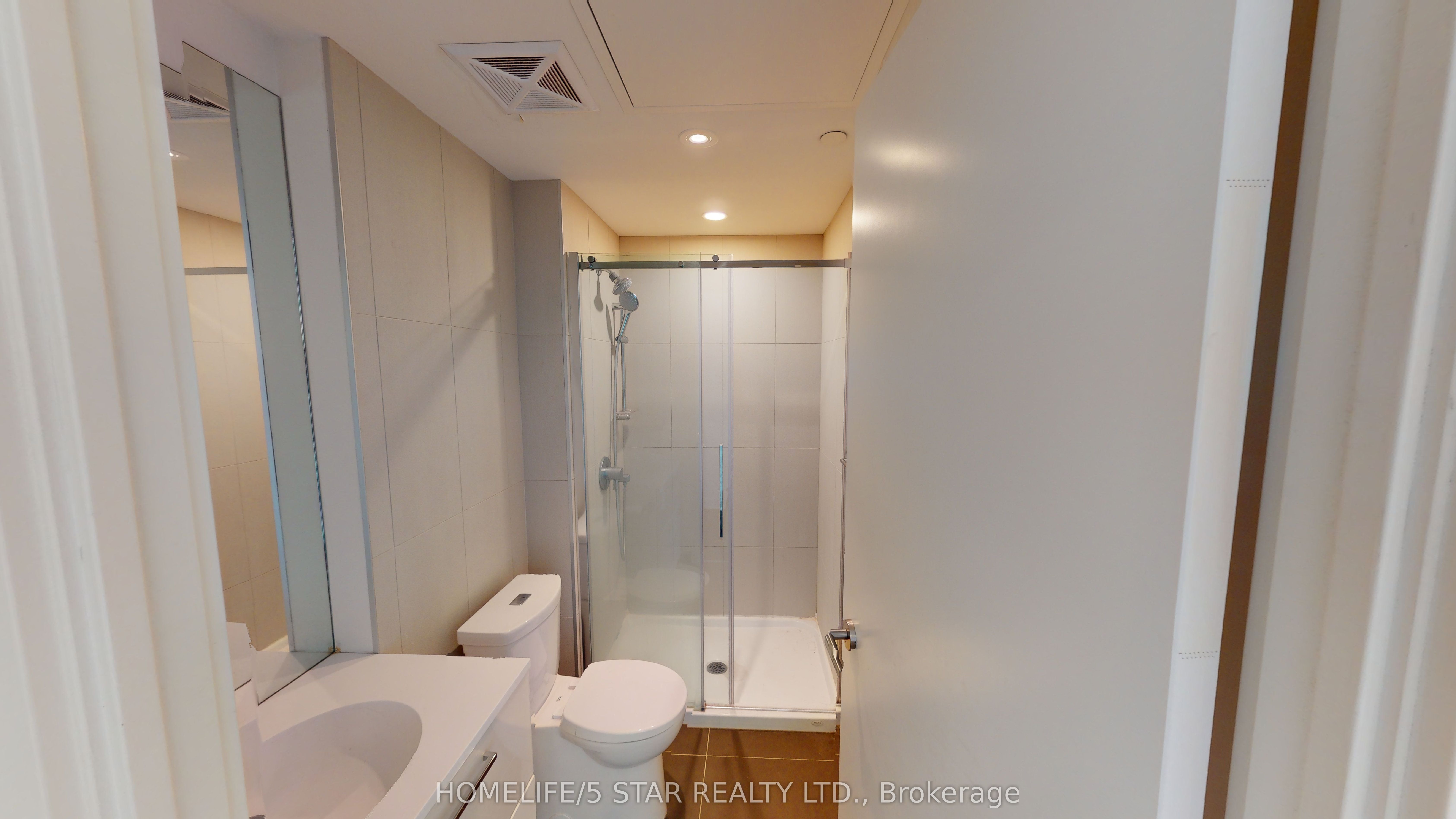 #unit 1204 - 15 Grenville Street Property Photo 7