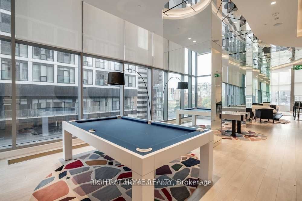 251 Jarvis Street 931 Property Photo 16