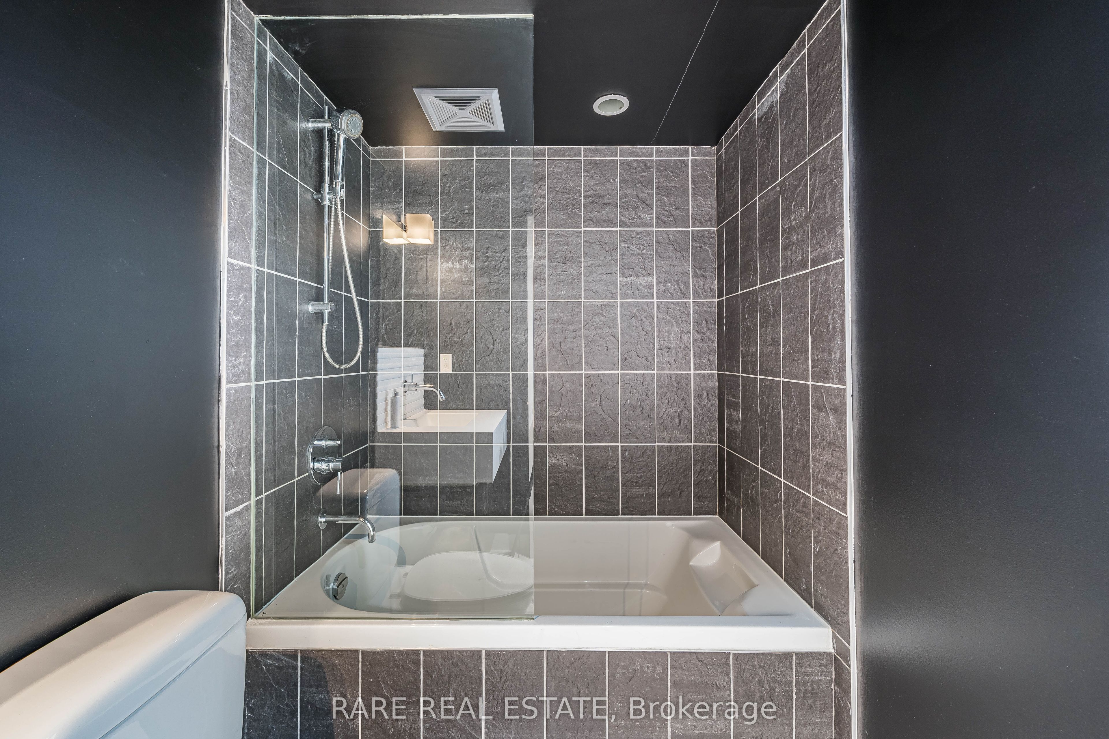 35 Stewart Street Property Photo 16