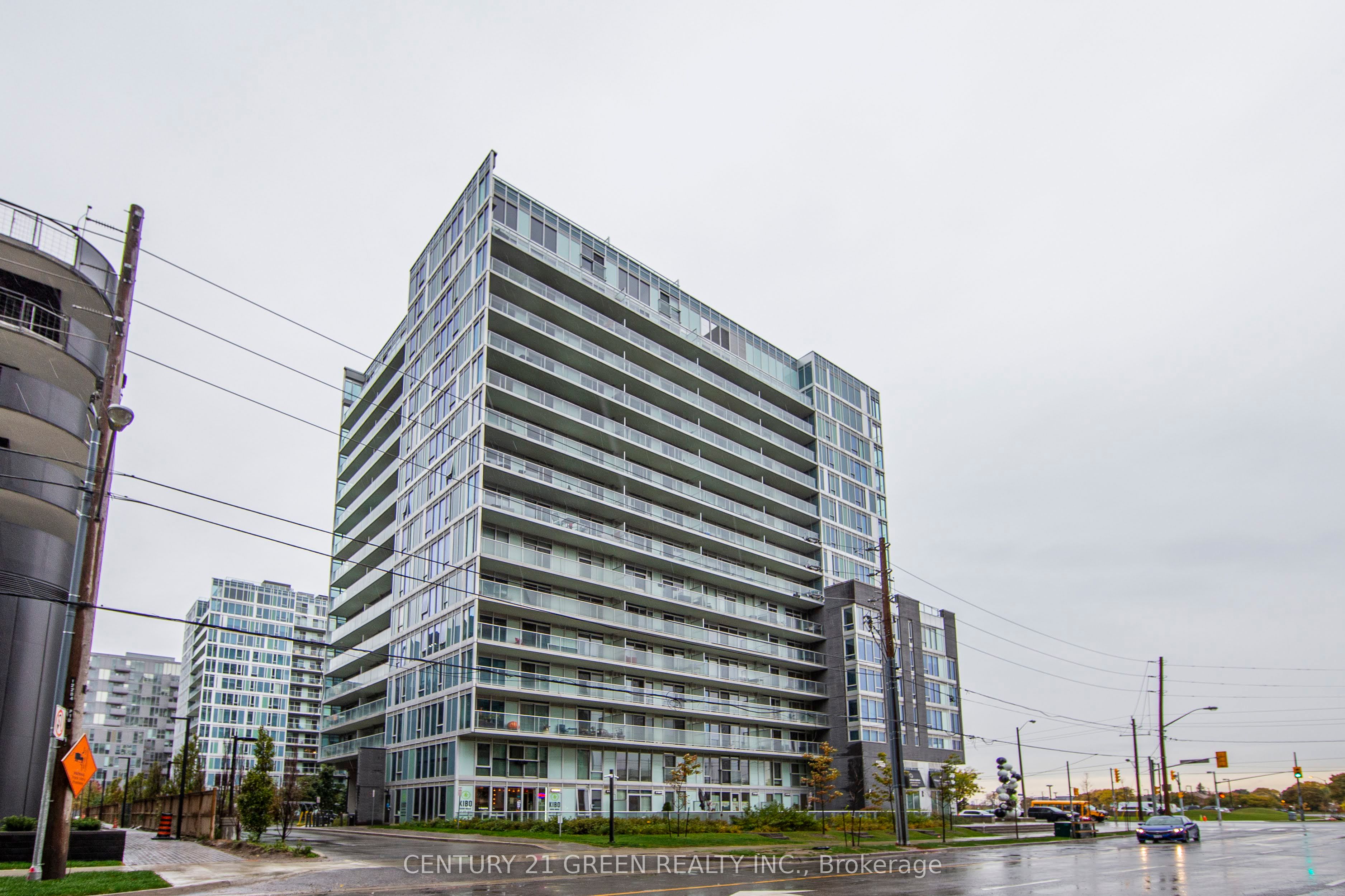 #E501 - 555 Wilson Avenue Property Photo 1