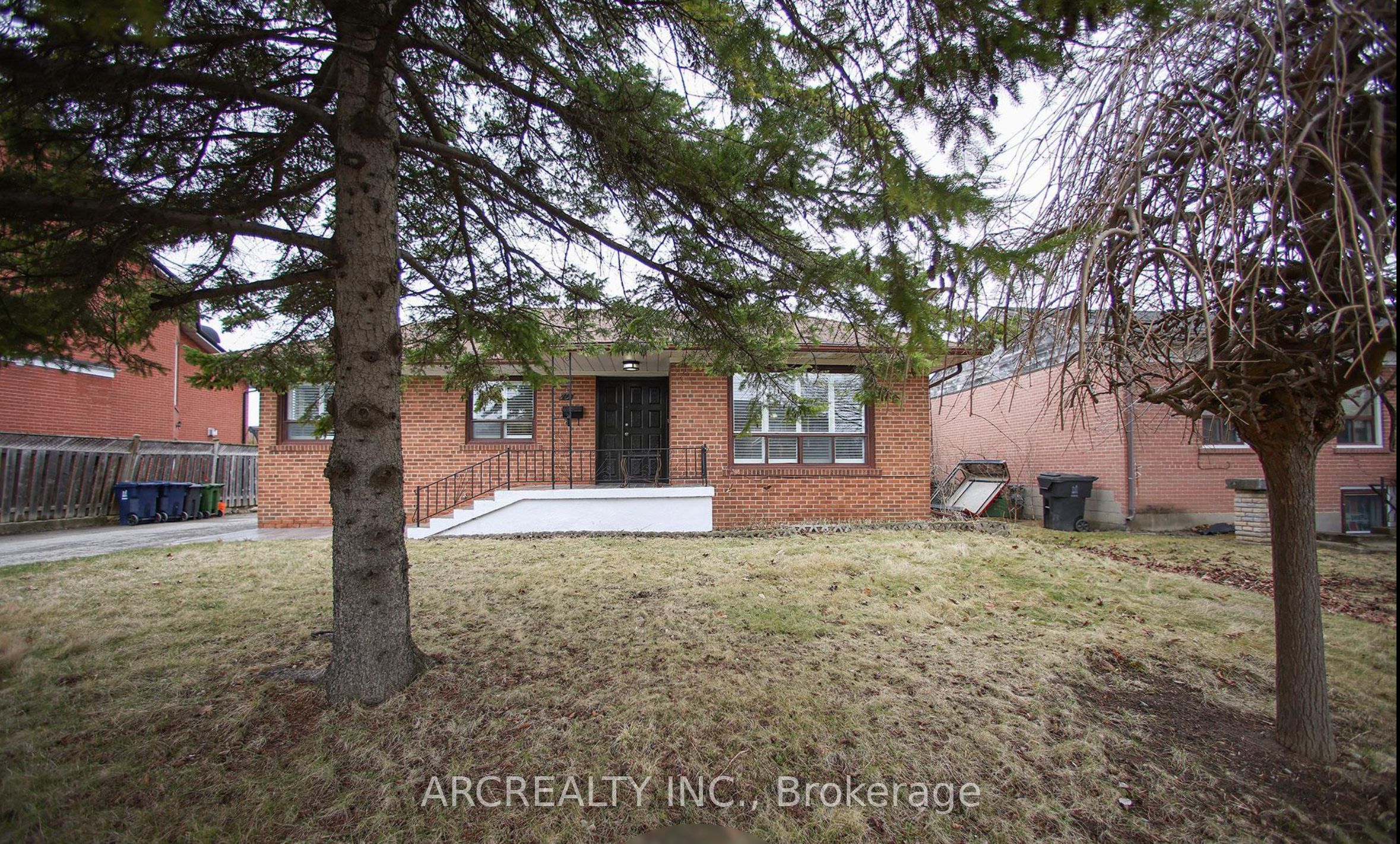 16 Faith Avenue Property Photo 3