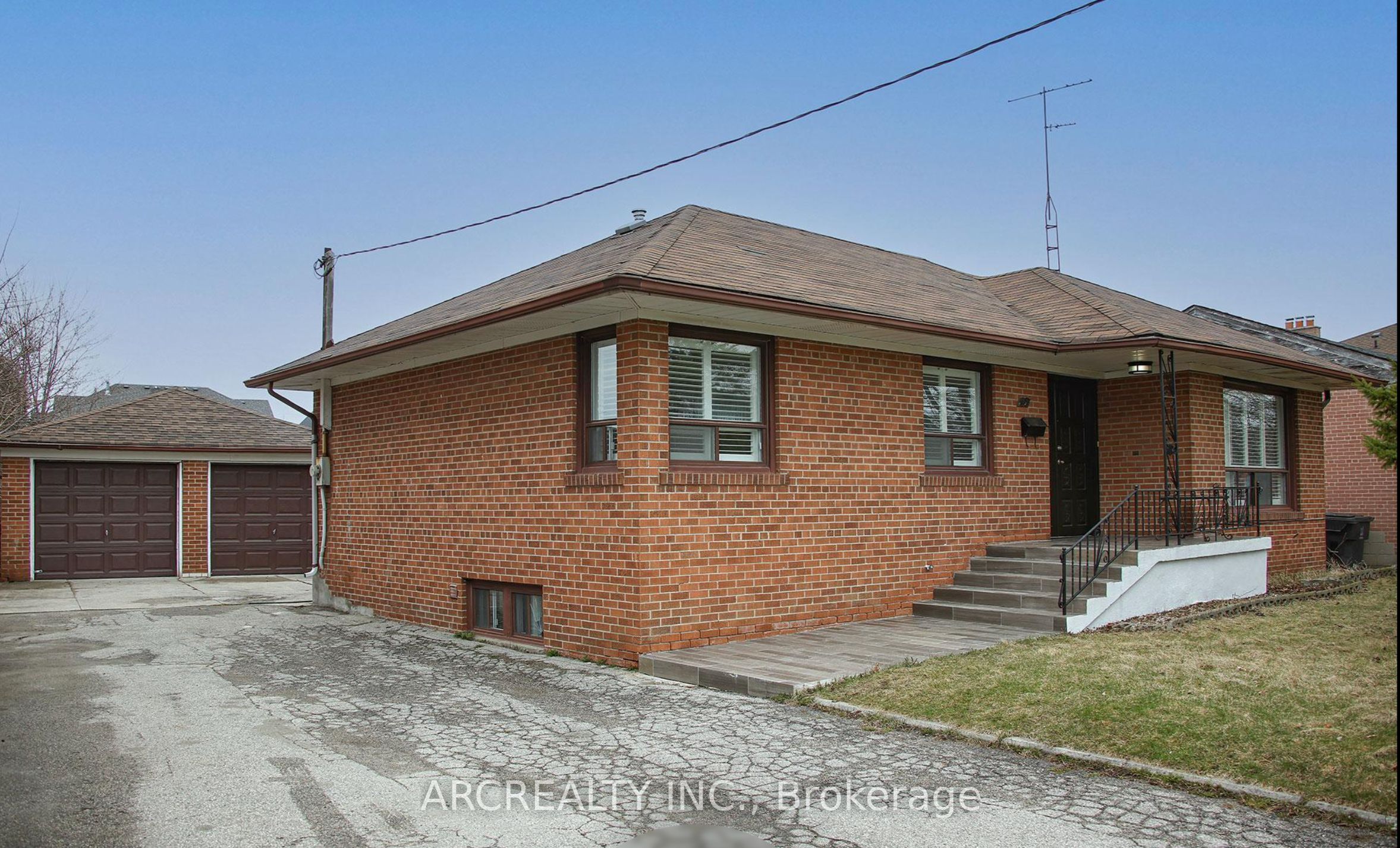 16 Faith Avenue Property Photo 4
