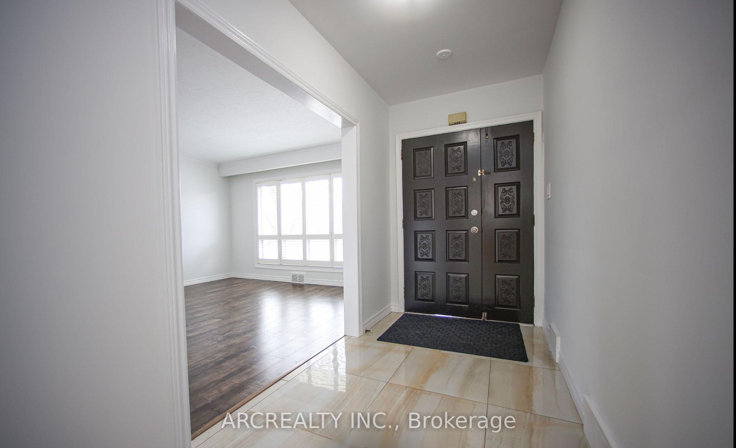 16 Faith Avenue Property Photo 6