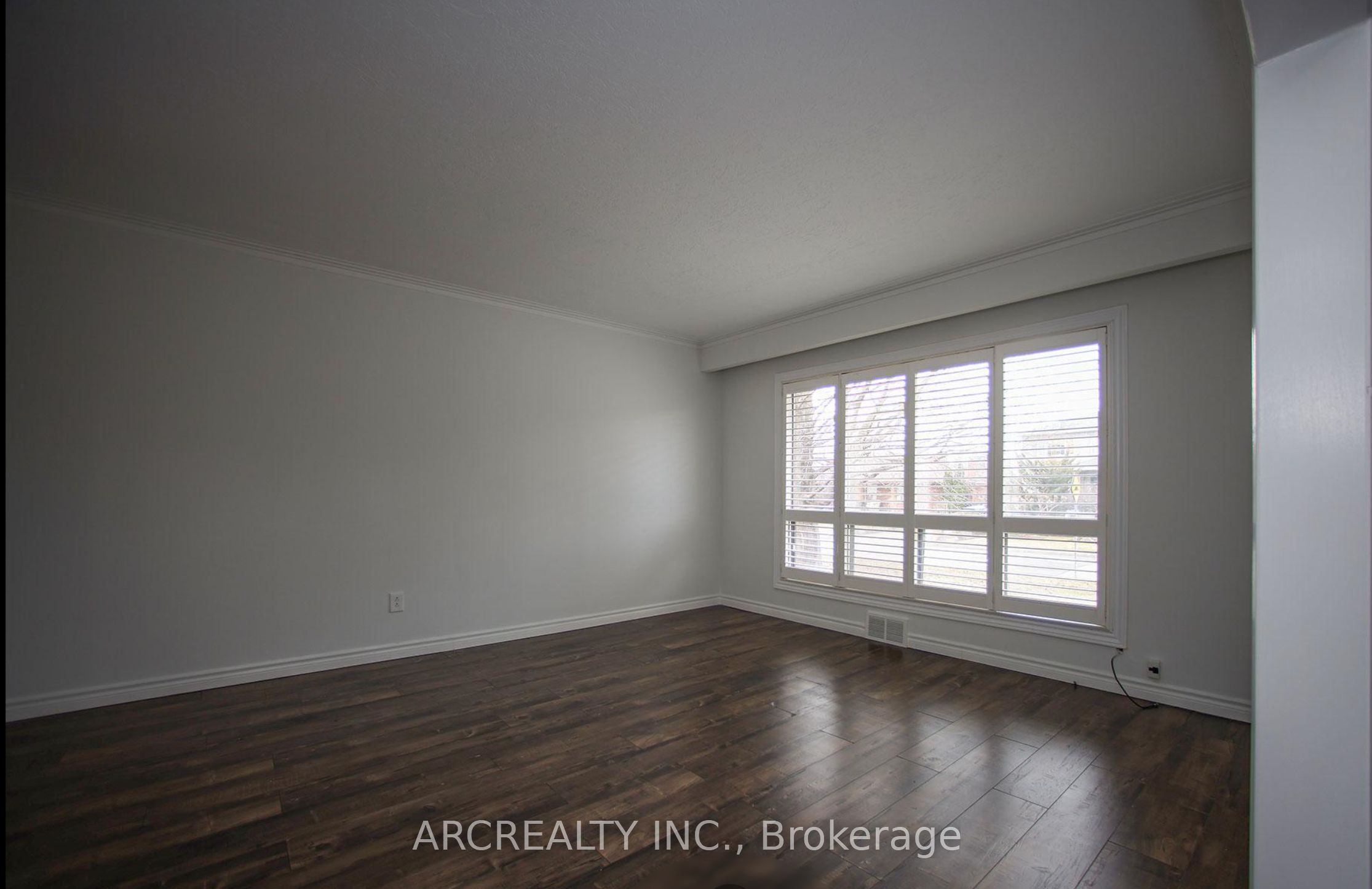 16 Faith Avenue Property Photo 9