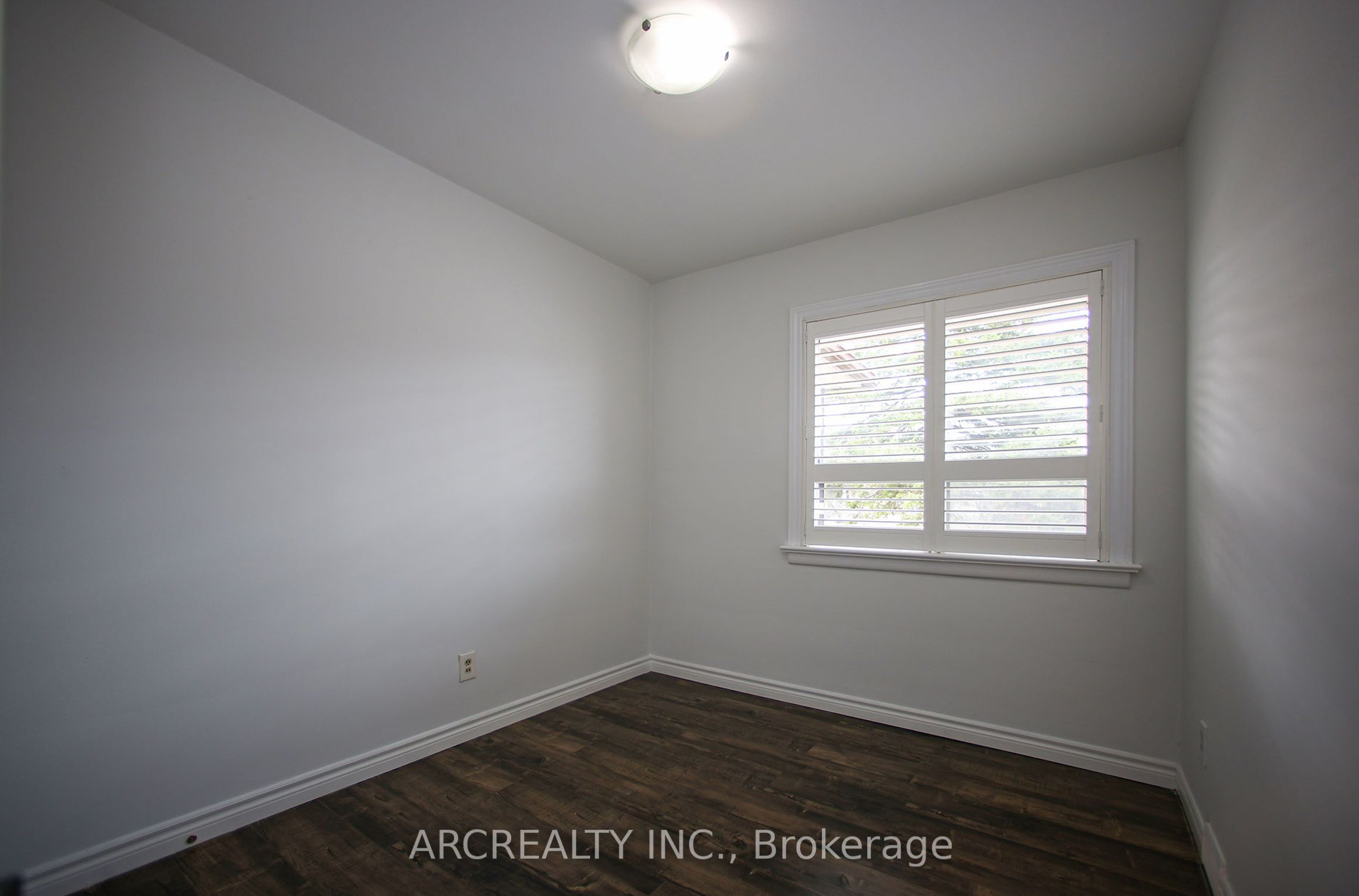 16 Faith Avenue Property Photo 13