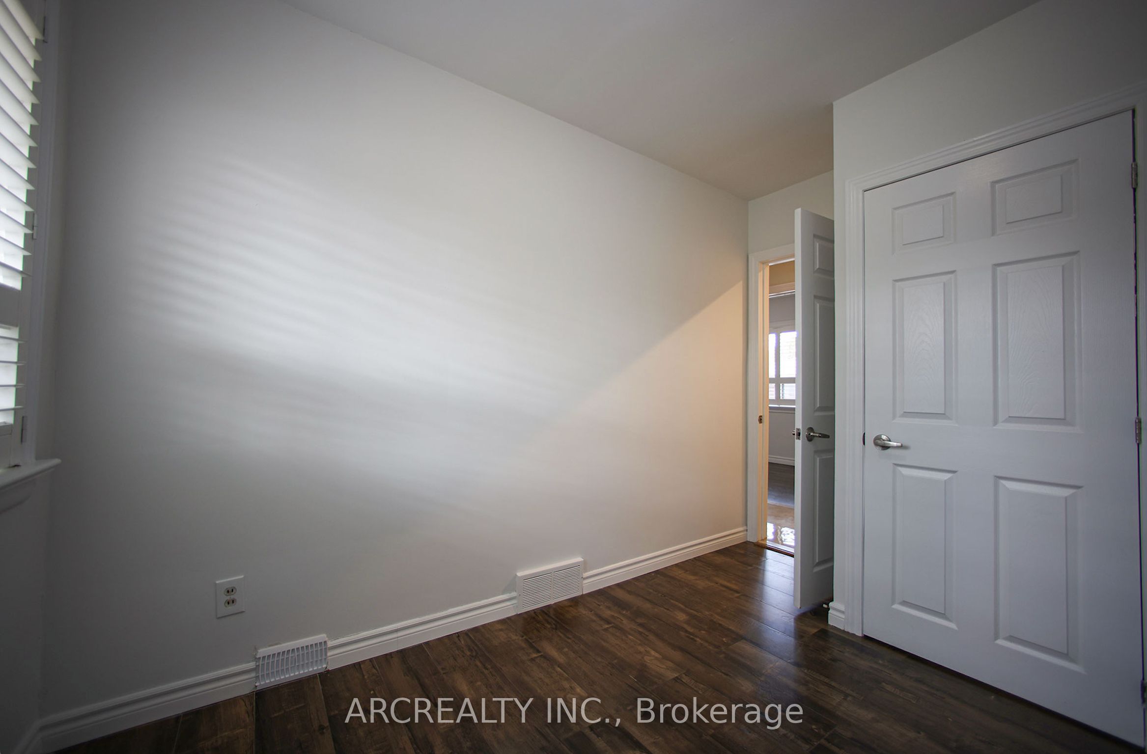 16 Faith Avenue Property Photo 14