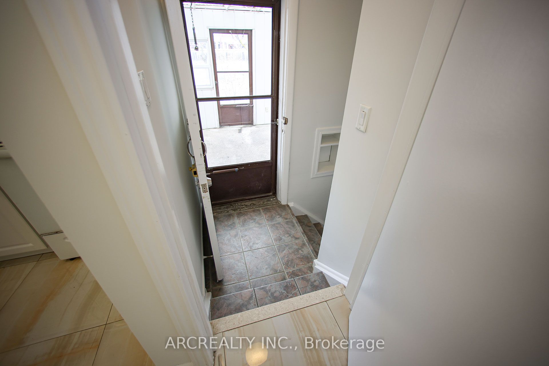 16 Faith Avenue Property Photo 20