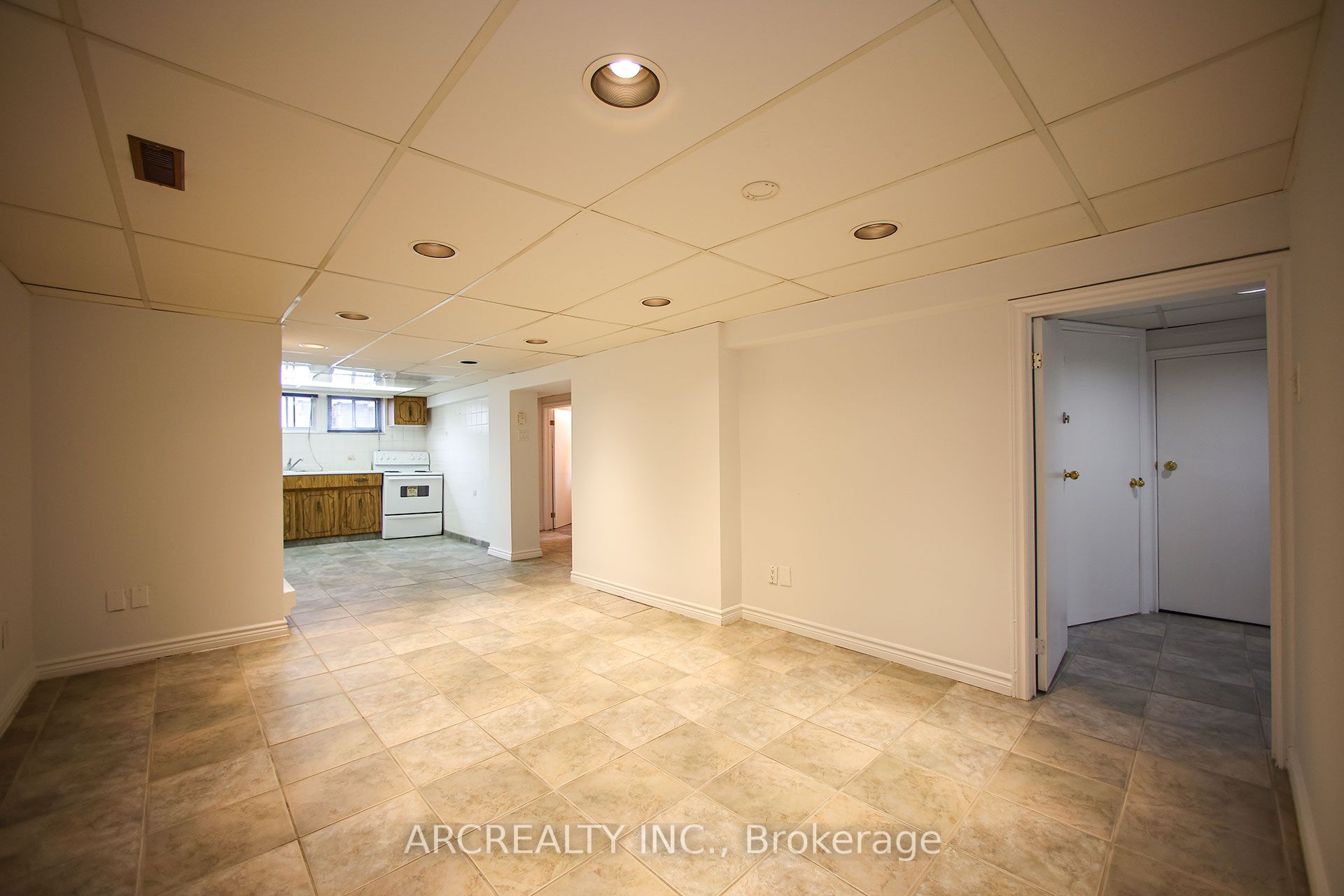 16 Faith Avenue Property Photo 24