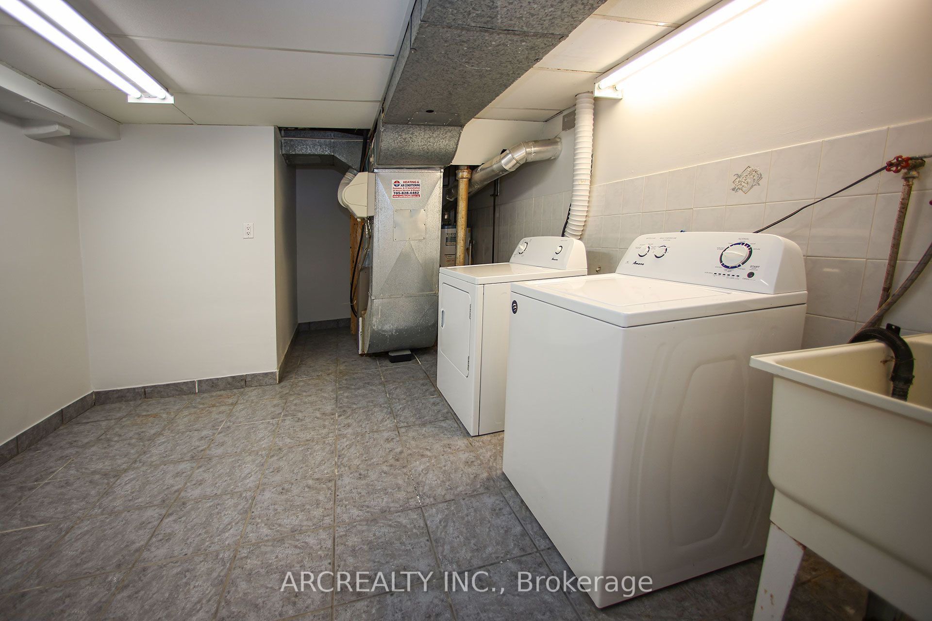 16 Faith Avenue Property Photo 33