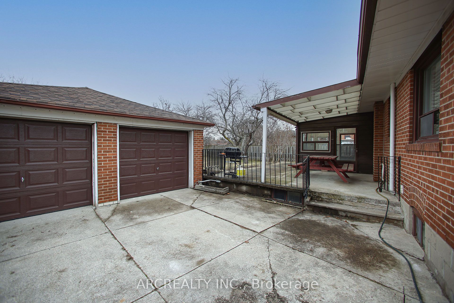 16 Faith Avenue Property Photo 35