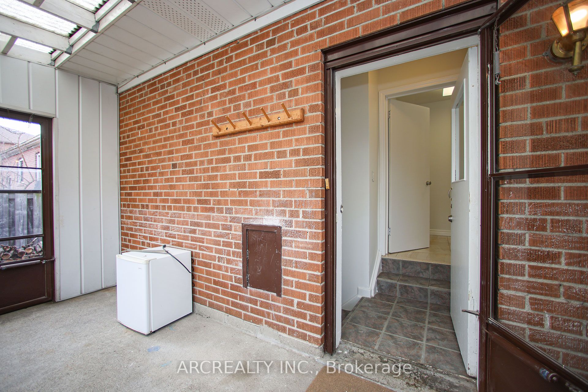 16 Faith Avenue Property Photo 37