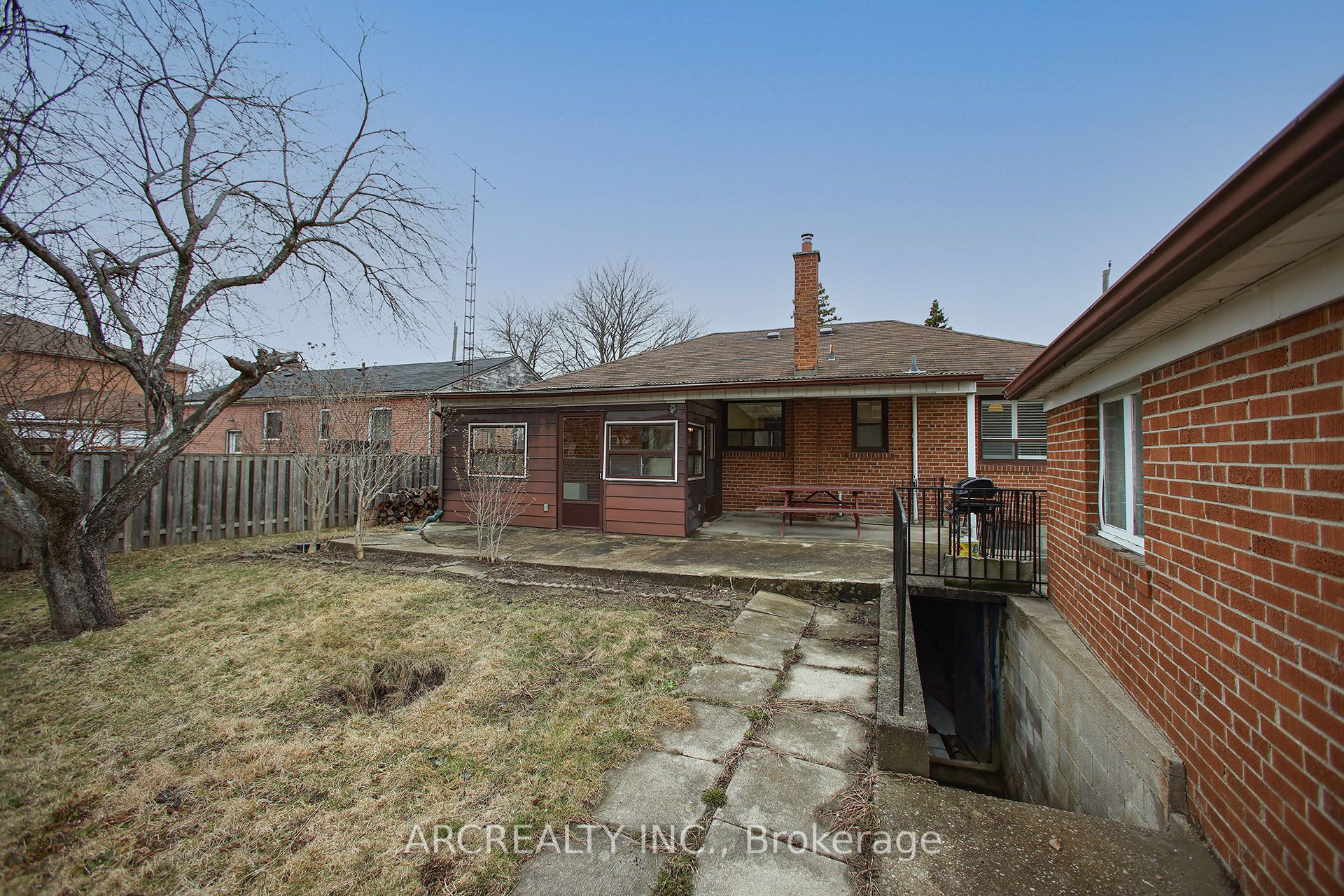 16 Faith Avenue Property Photo 43