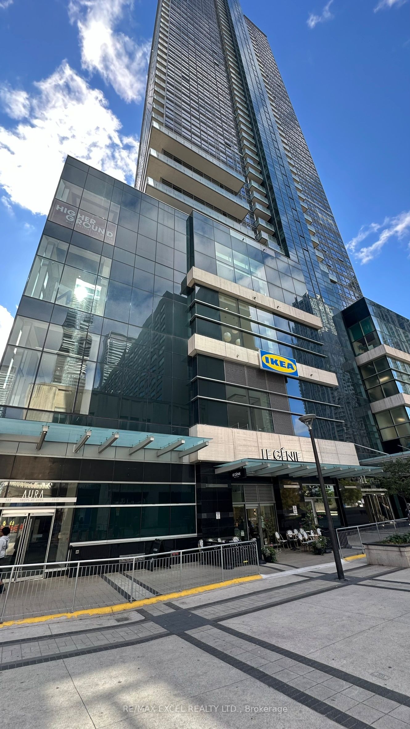 #109 - 384 Yonge Street Property Photo 1