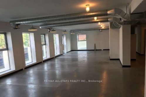 #200 - 1269 Dundas Street Property Photo 4