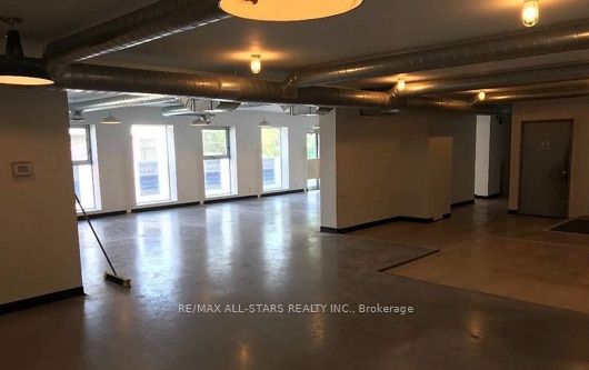 #200 - 1269 Dundas Street Property Photo 6