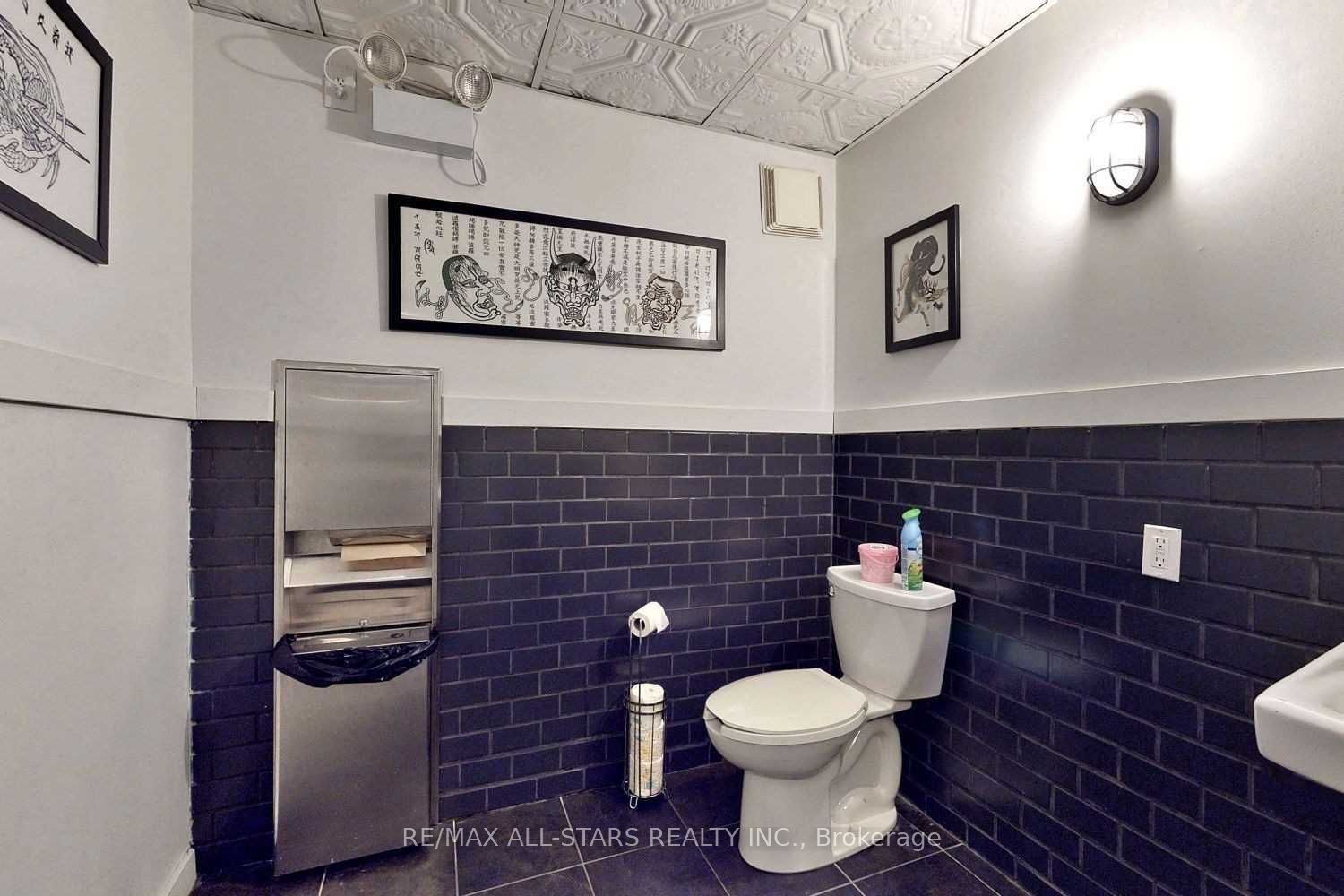 #200 - 1269 Dundas Street Property Photo 9