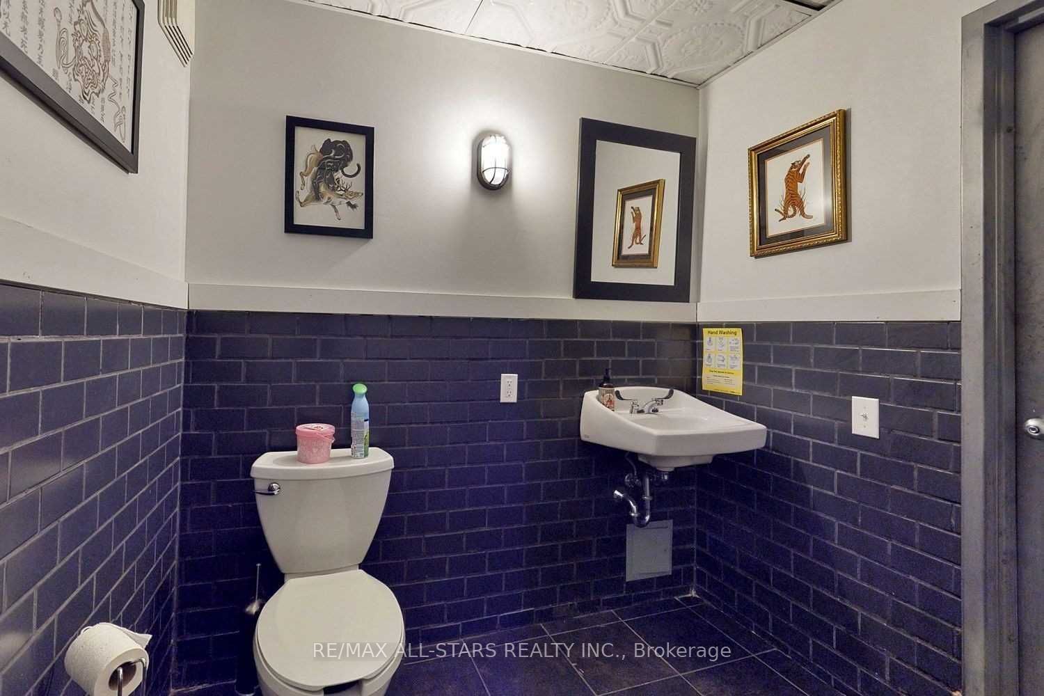 #200 - 1269 Dundas Street Property Photo 10