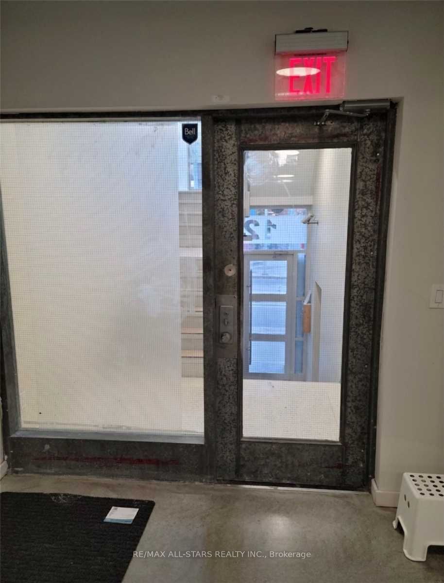 #200 - 1269 Dundas Street Property Photo 11