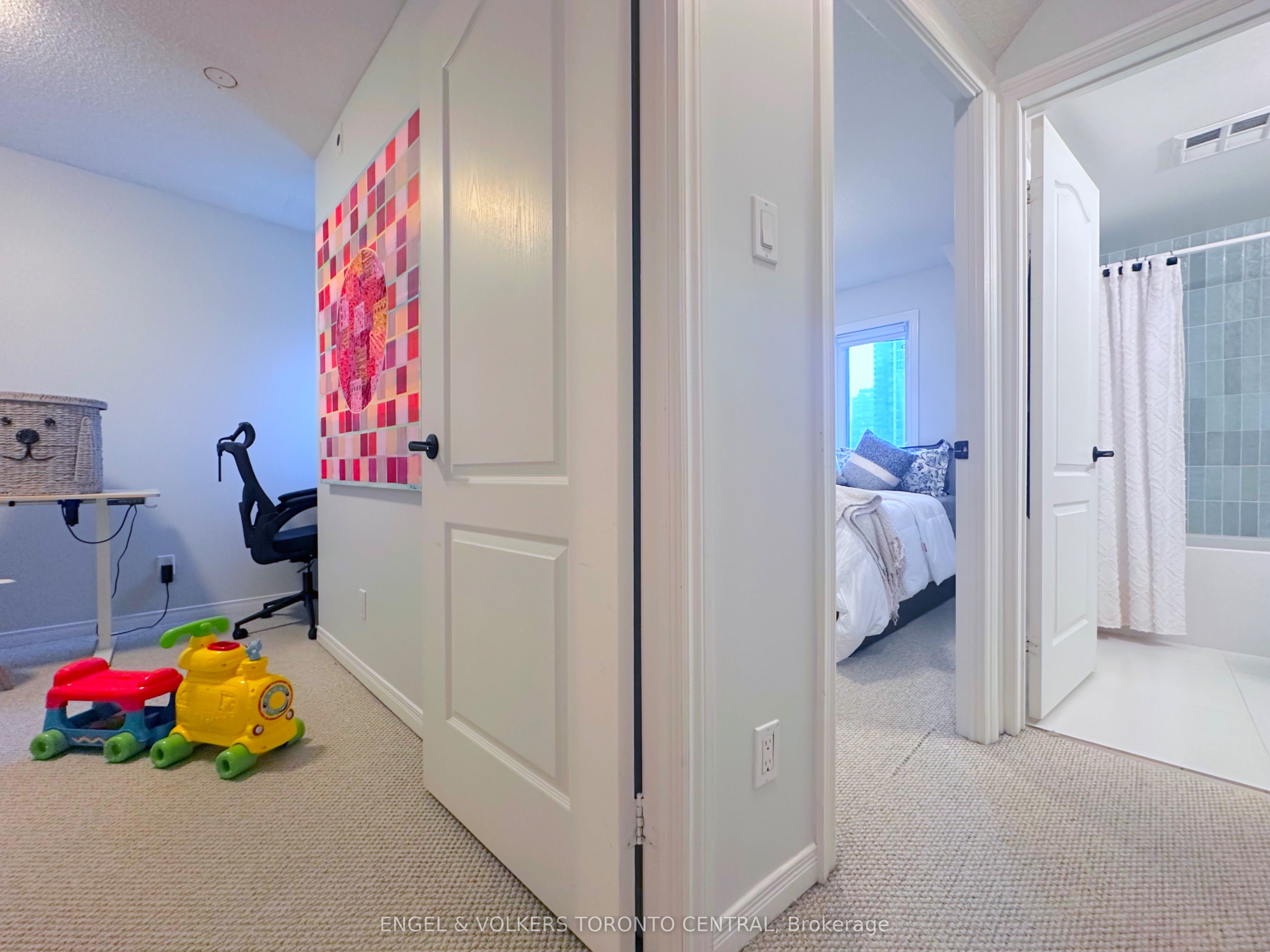 #603 - 12 Sudbury Street Property Photo 8