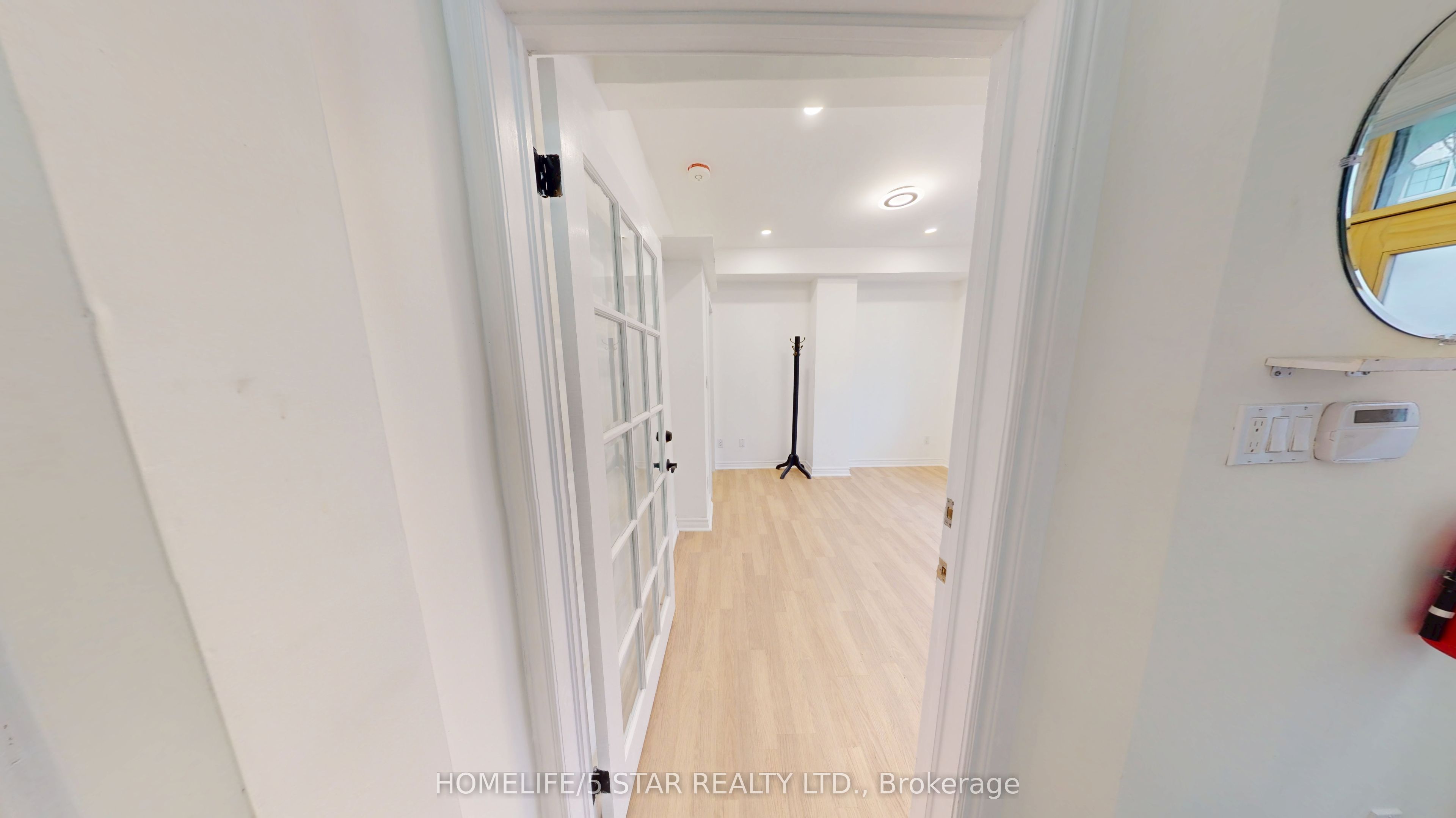 #commercial/office Unit - 175 Harbord Street Property Photo 2