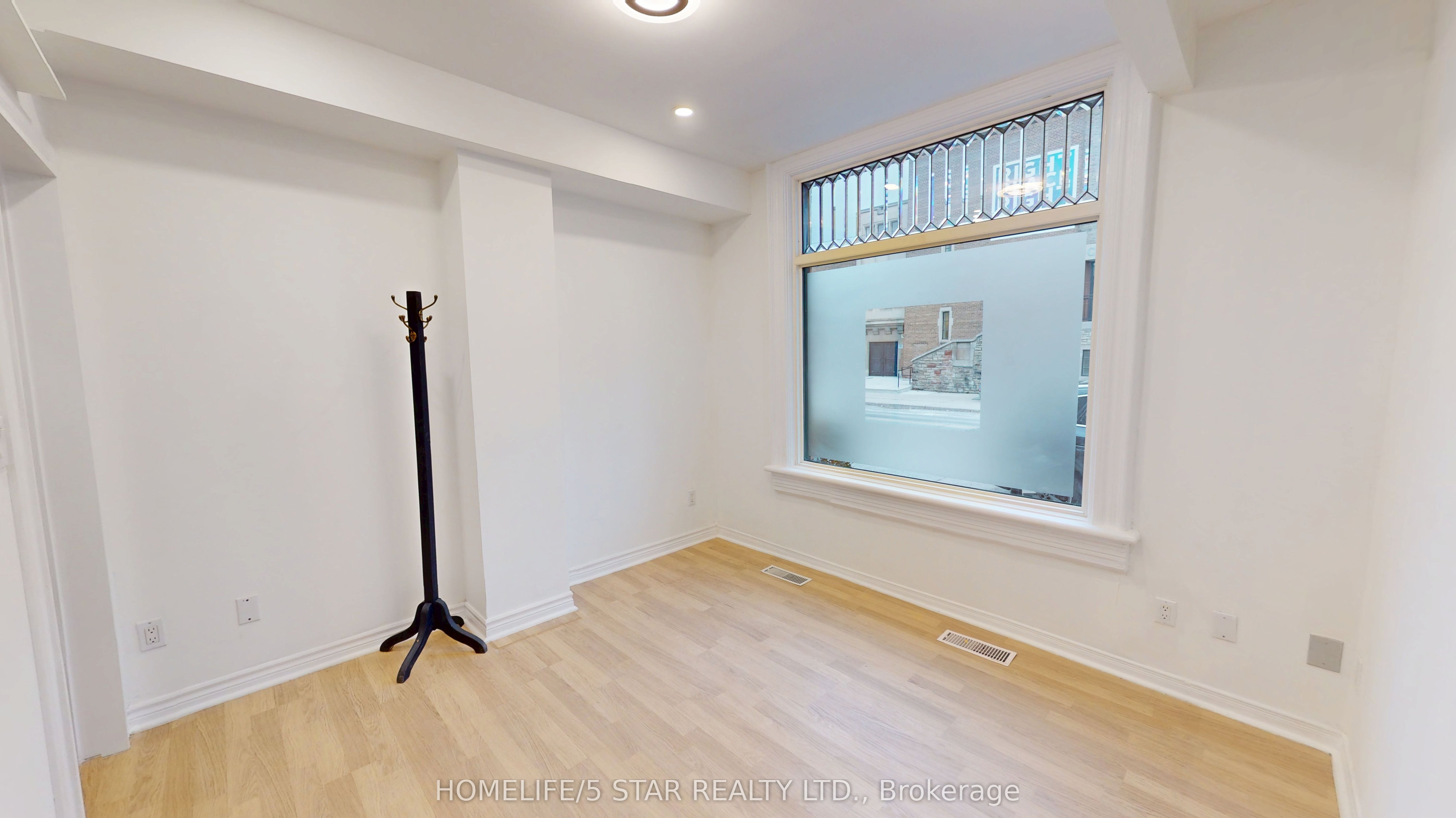 #commercial/office Unit - 175 Harbord Street Property Photo 3