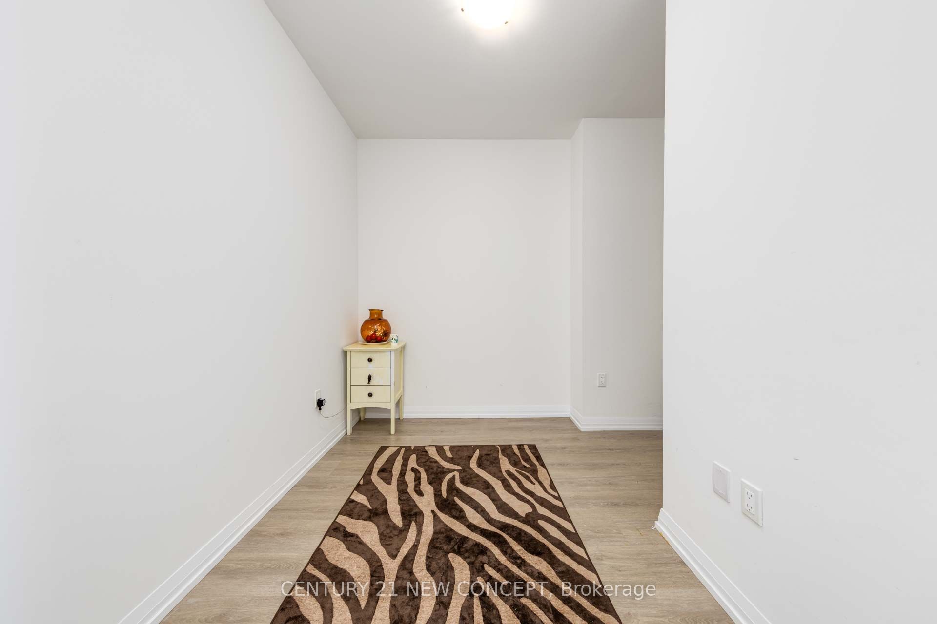 25 Holly Street 1503 Property Photo 5