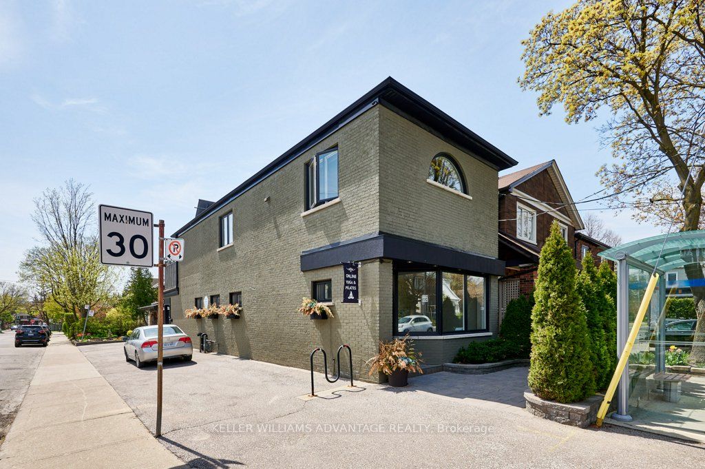 477 Davisville Avenue Property Photo 1