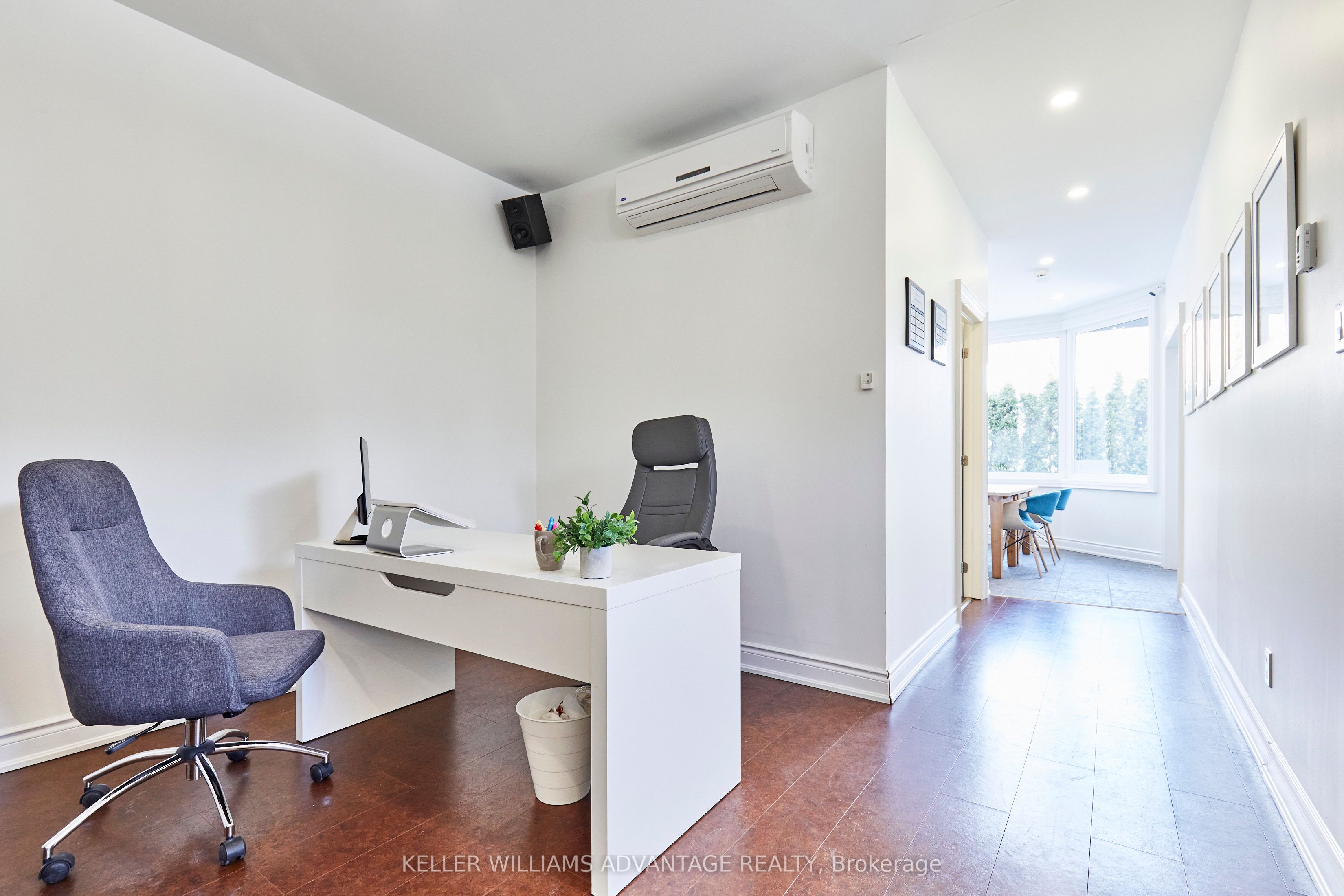 477 Davisville Avenue Property Photo 17