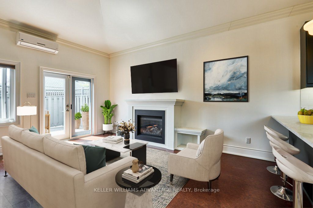 477 Davisville Avenue Property Photo 32