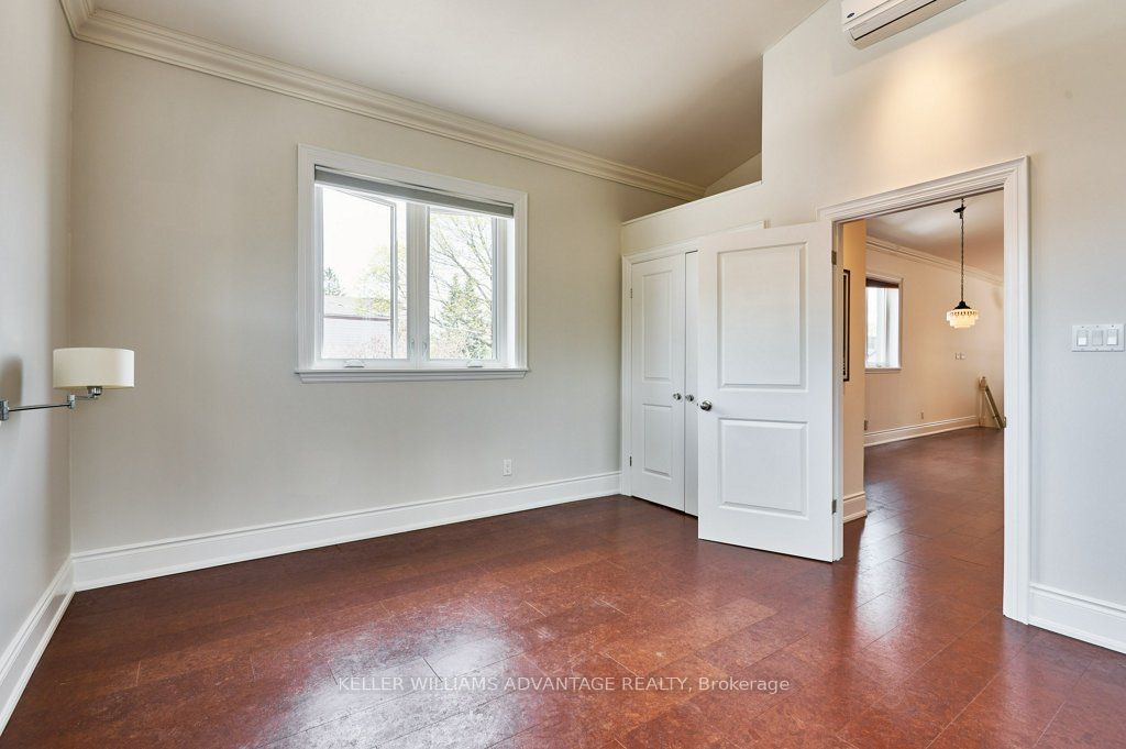 477 Davisville Avenue Property Photo 40