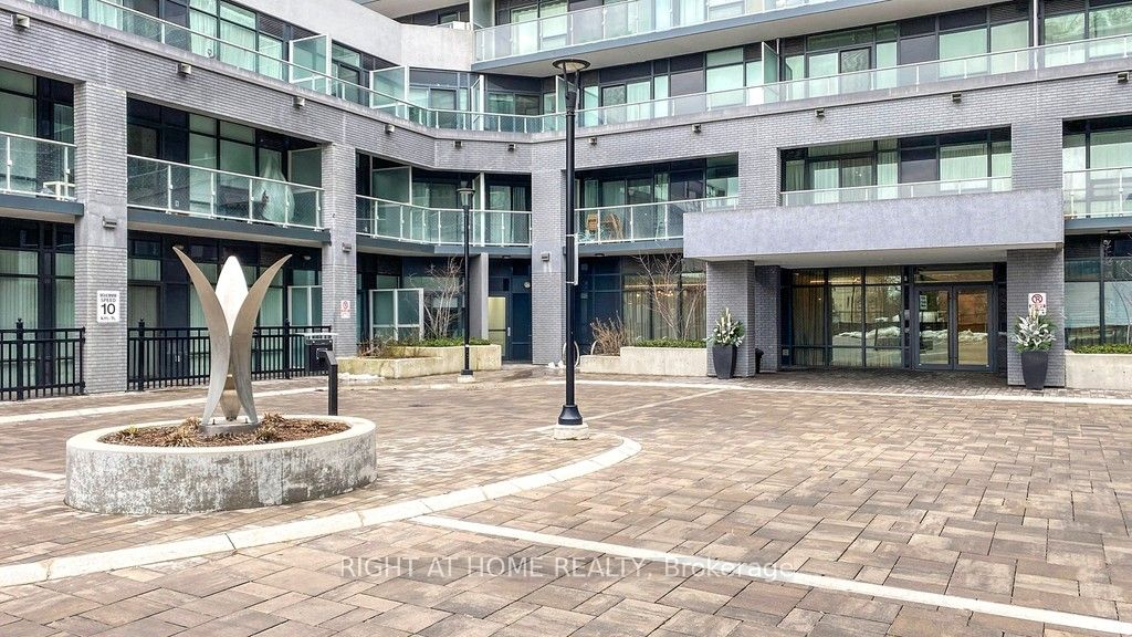 #b-67 - 621 Sheppard Avenue Property Photo 1