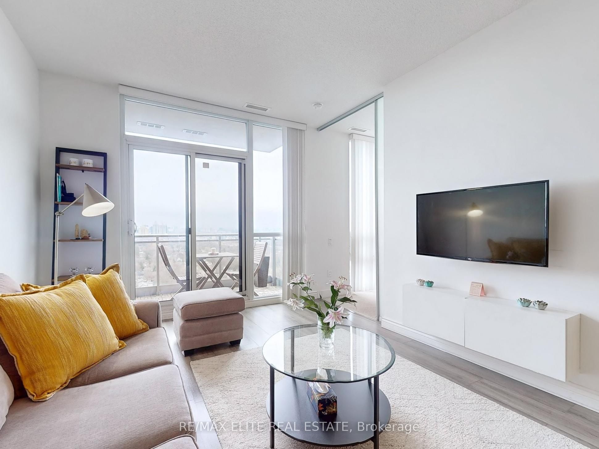 23 Sheppard Avenue E 2306 Property Photo 11
