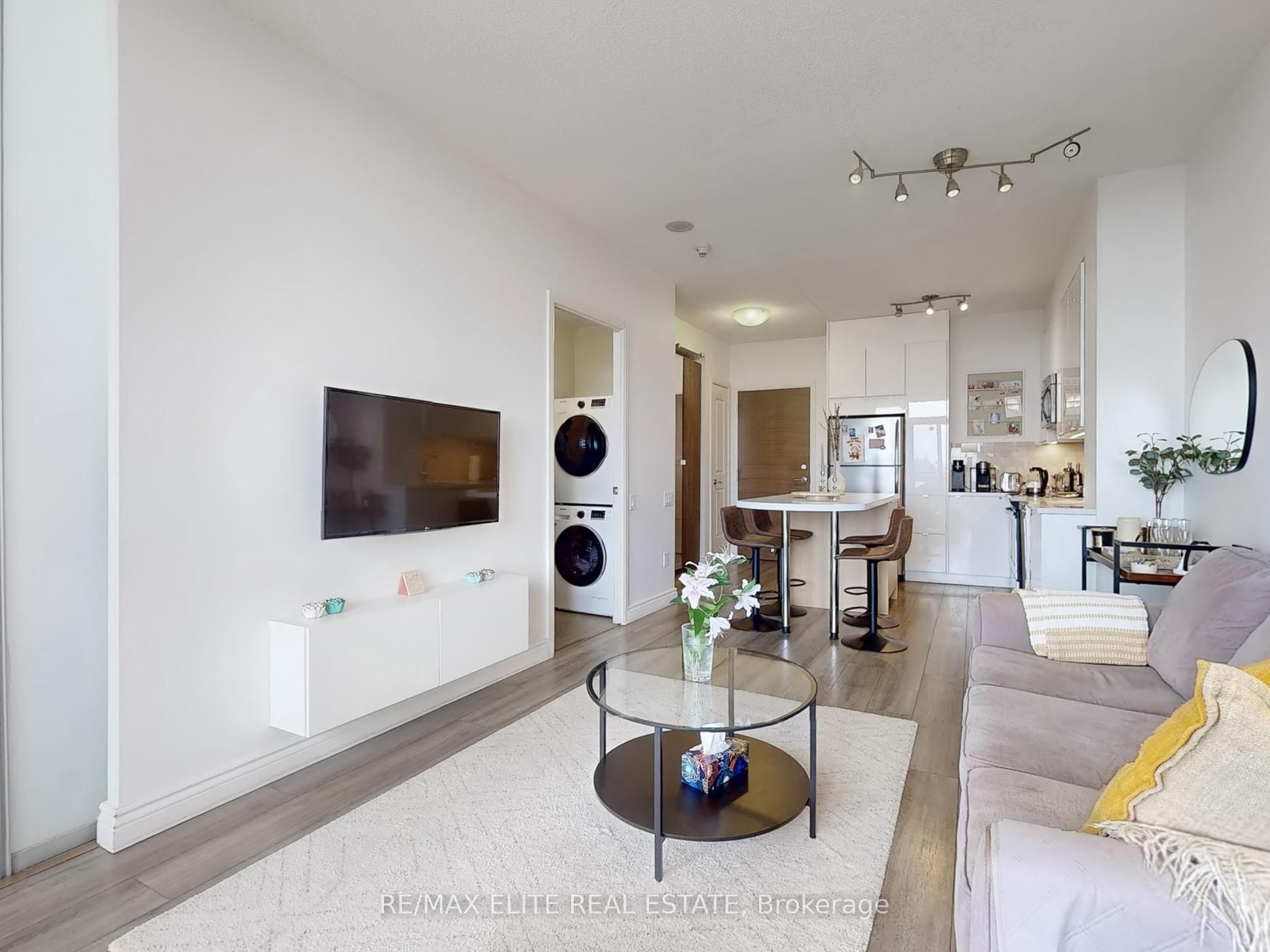 23 Sheppard Avenue E 2306 Property Photo 15