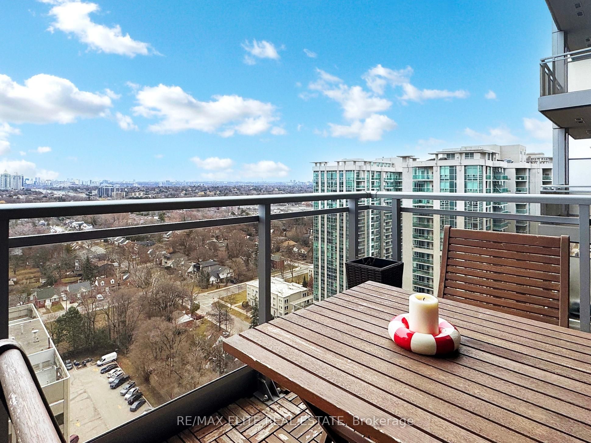23 Sheppard Avenue E 2306 Property Photo 28