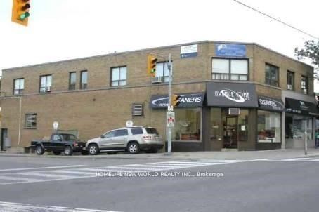 #unit #2 - 1706 Avenue Road Property Photo 1