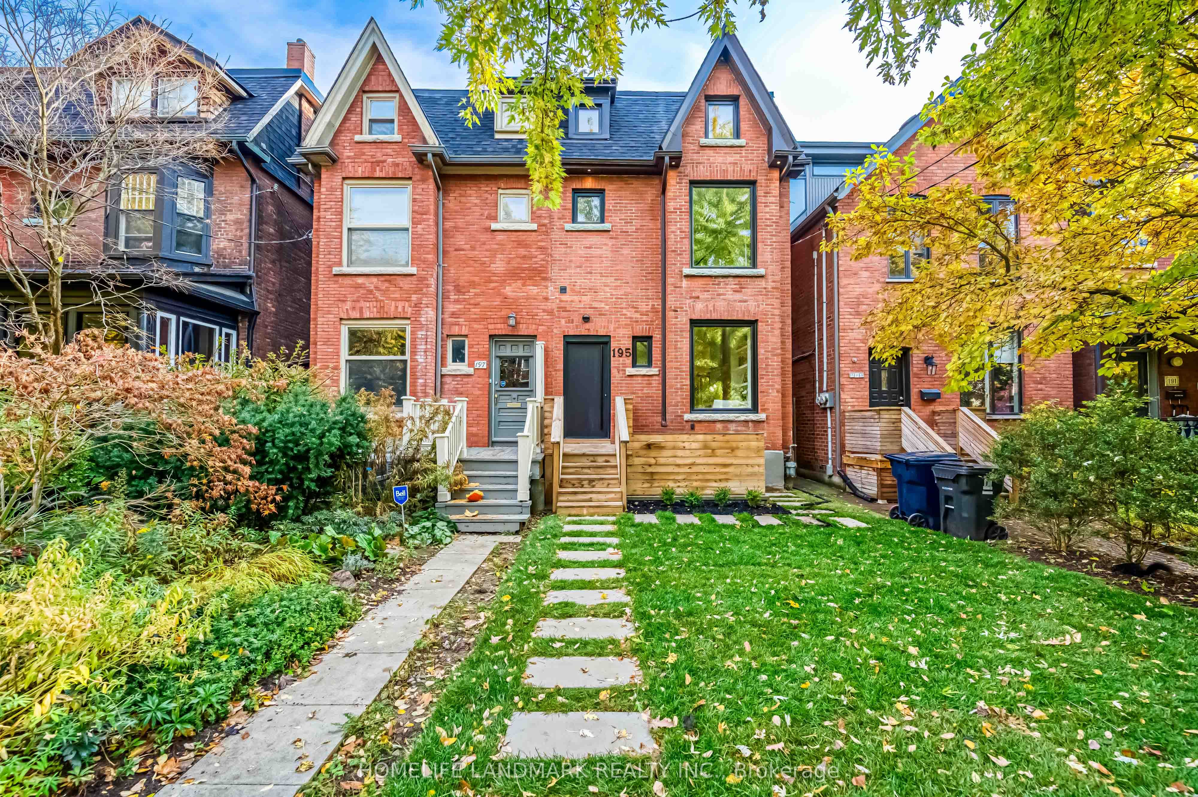 195 Albany Avenue Property Photo 1