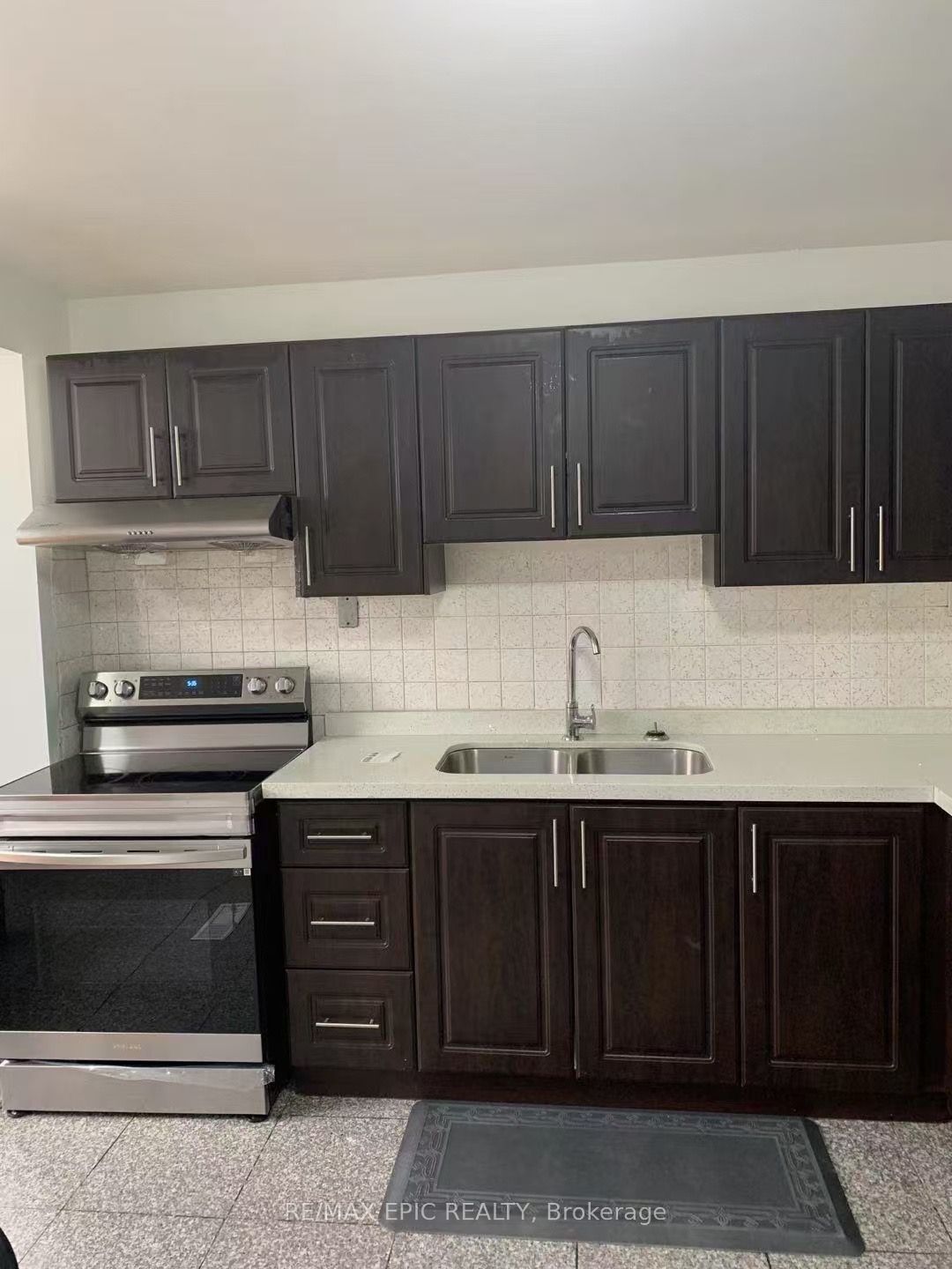 #main - 137 Markham Street Property Photo 1