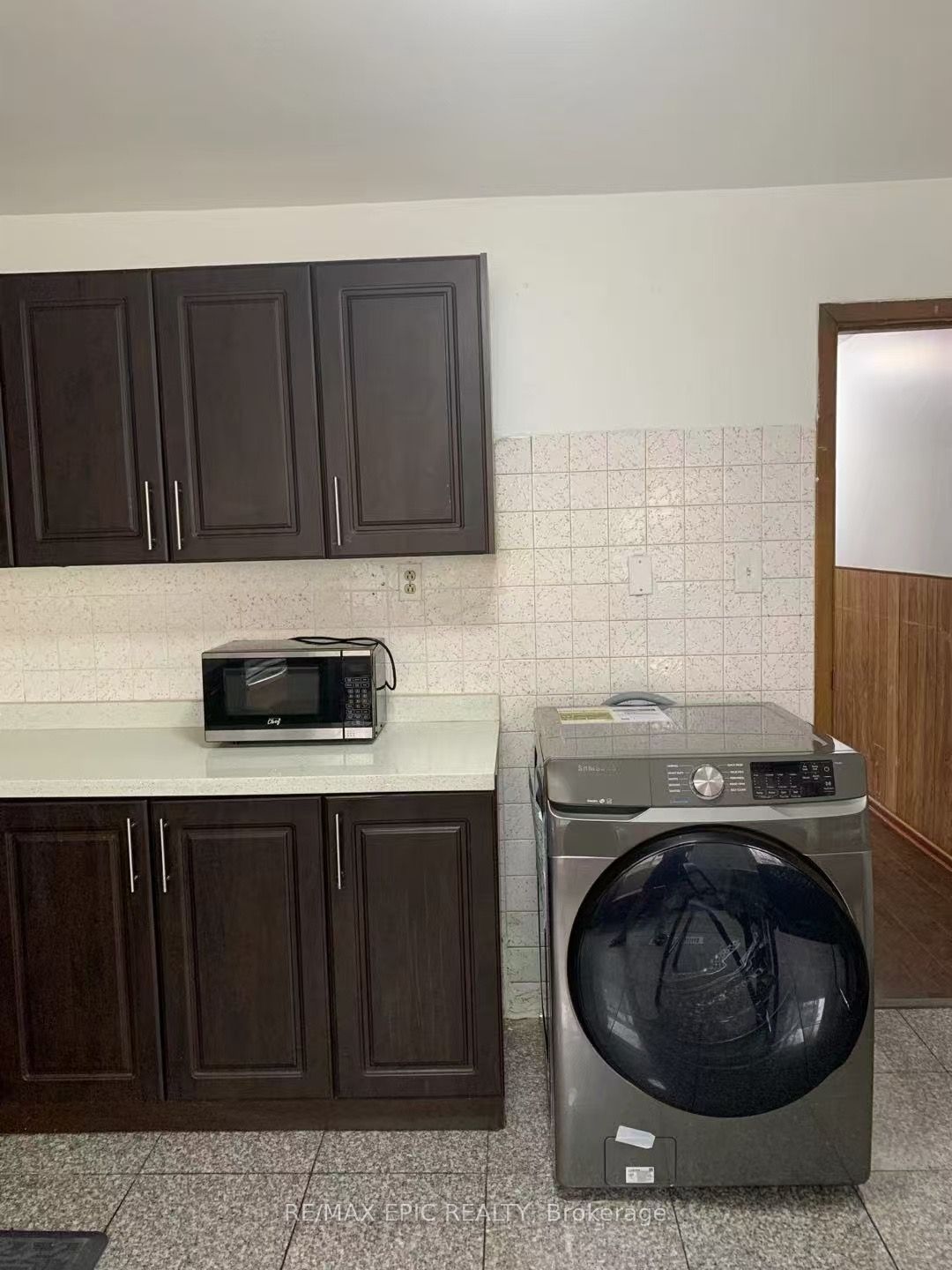 #main - 137 Markham Street Property Photo 6