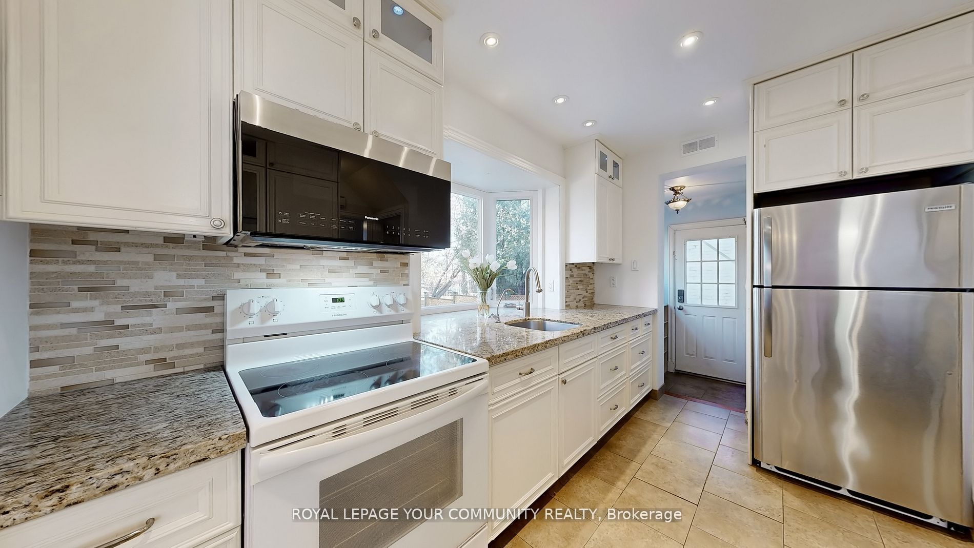 19 Strathgowan Crescent Property Photo 8